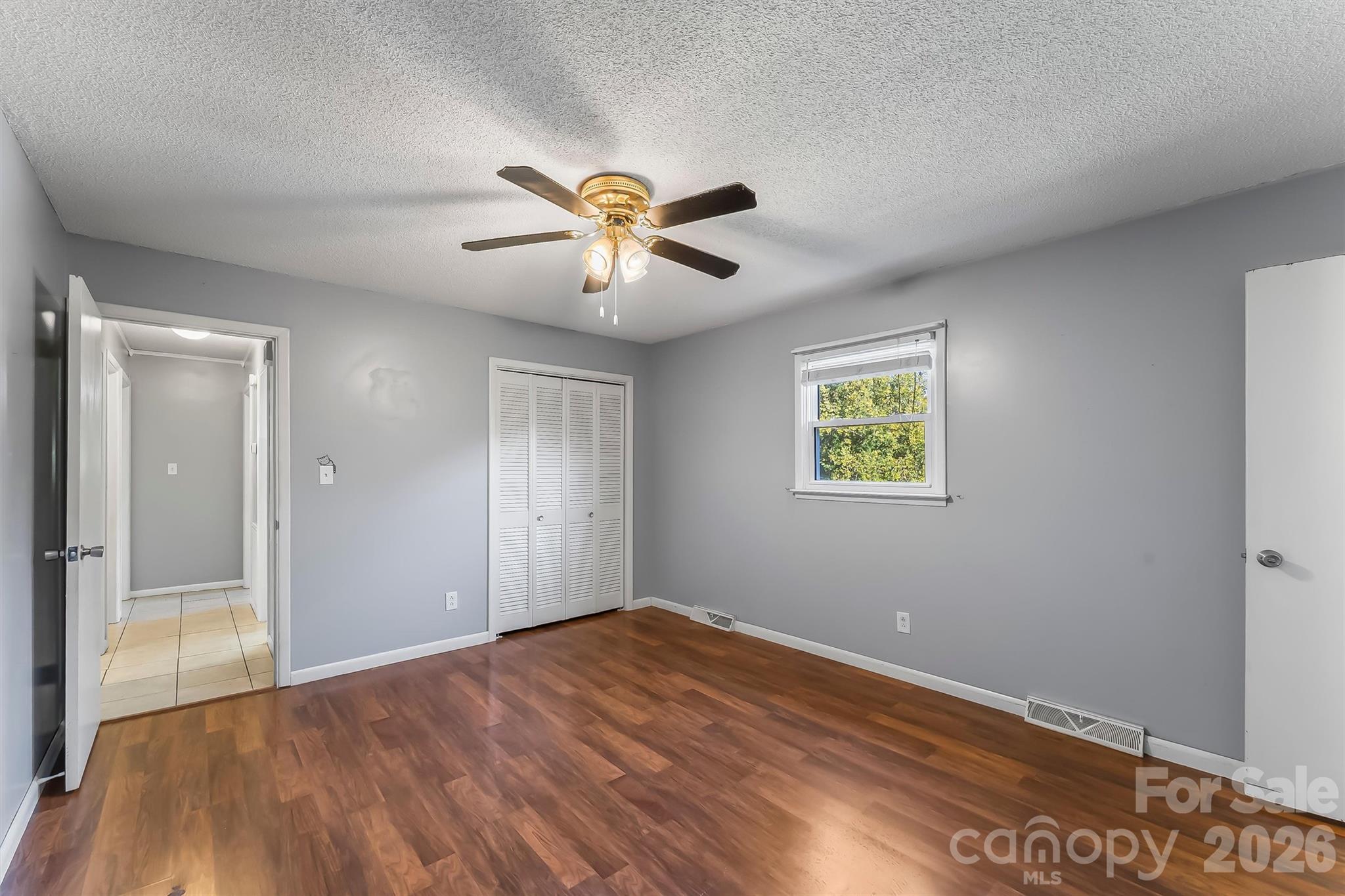 2480 Raintree Street Property Photo 13