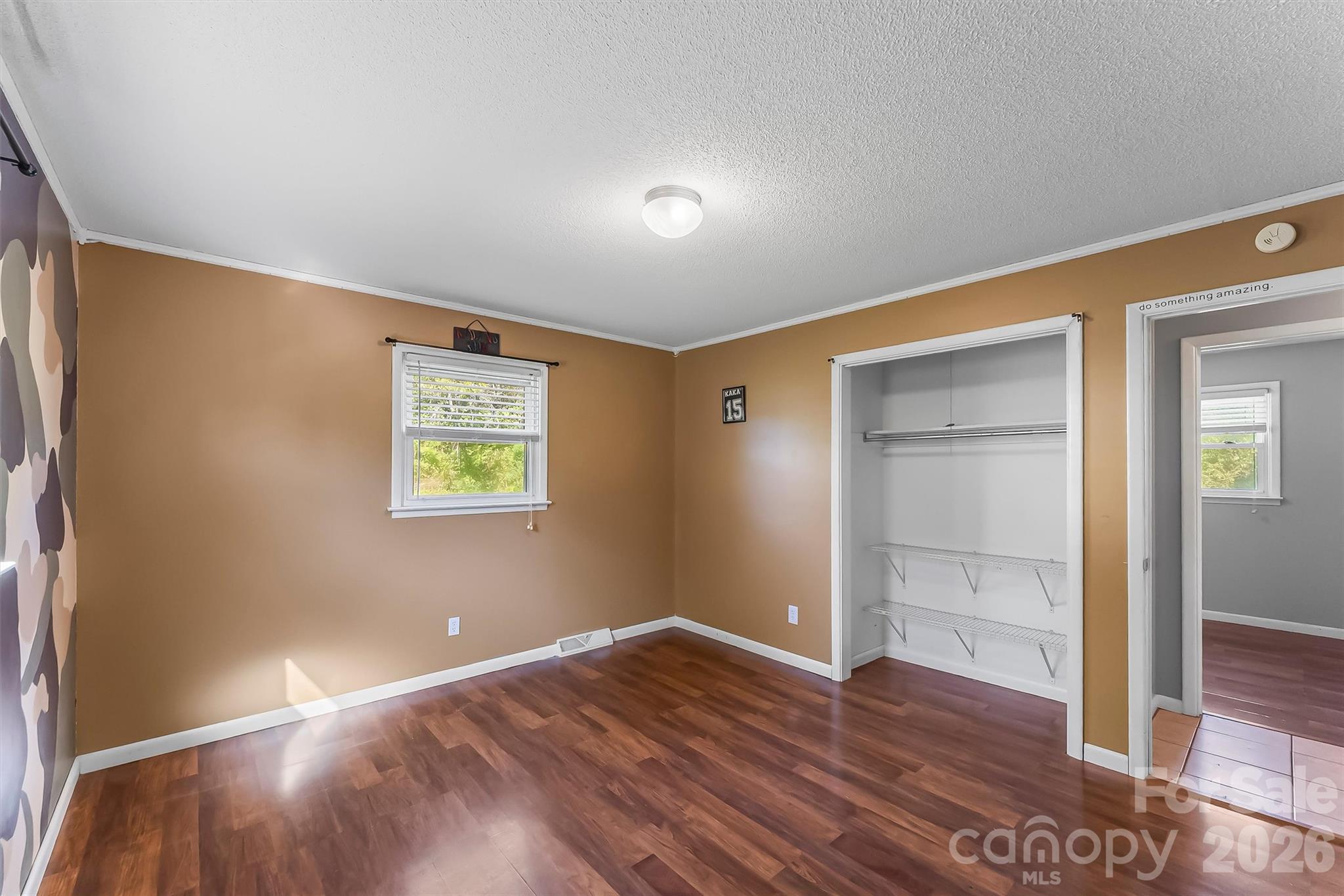 2480 Raintree Street Property Photo 19