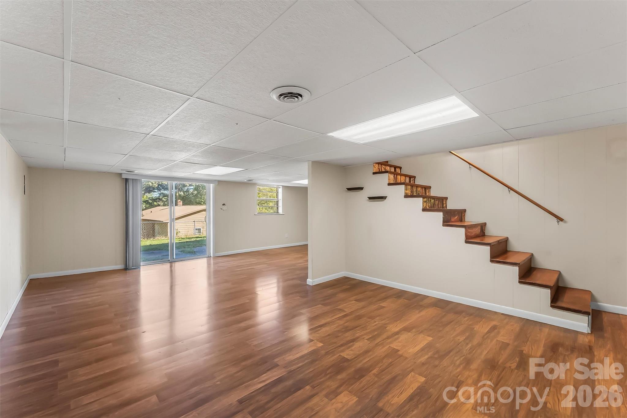 2480 Raintree Street Property Photo 20