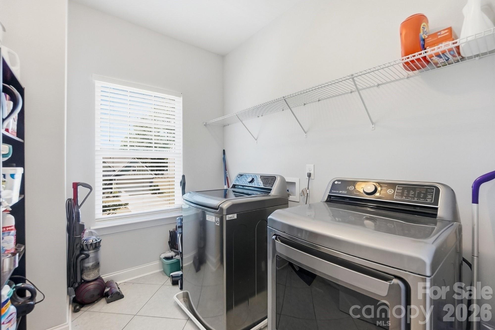 10079 Fox Trotter Lane Property Photo 32