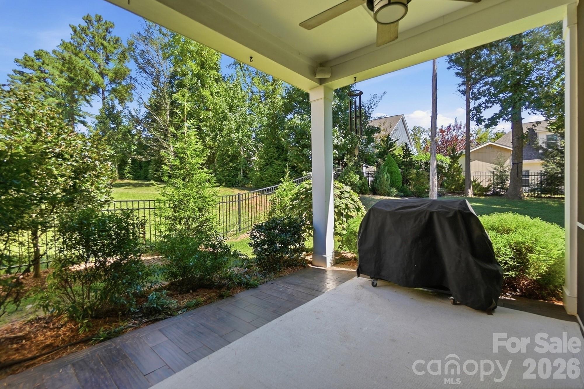 10079 Fox Trotter Lane Property Photo 43