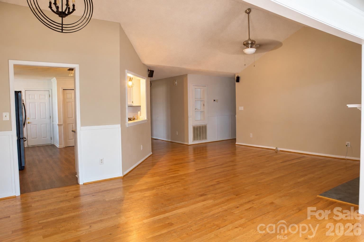 101 Antelope Drive Property Photo 12