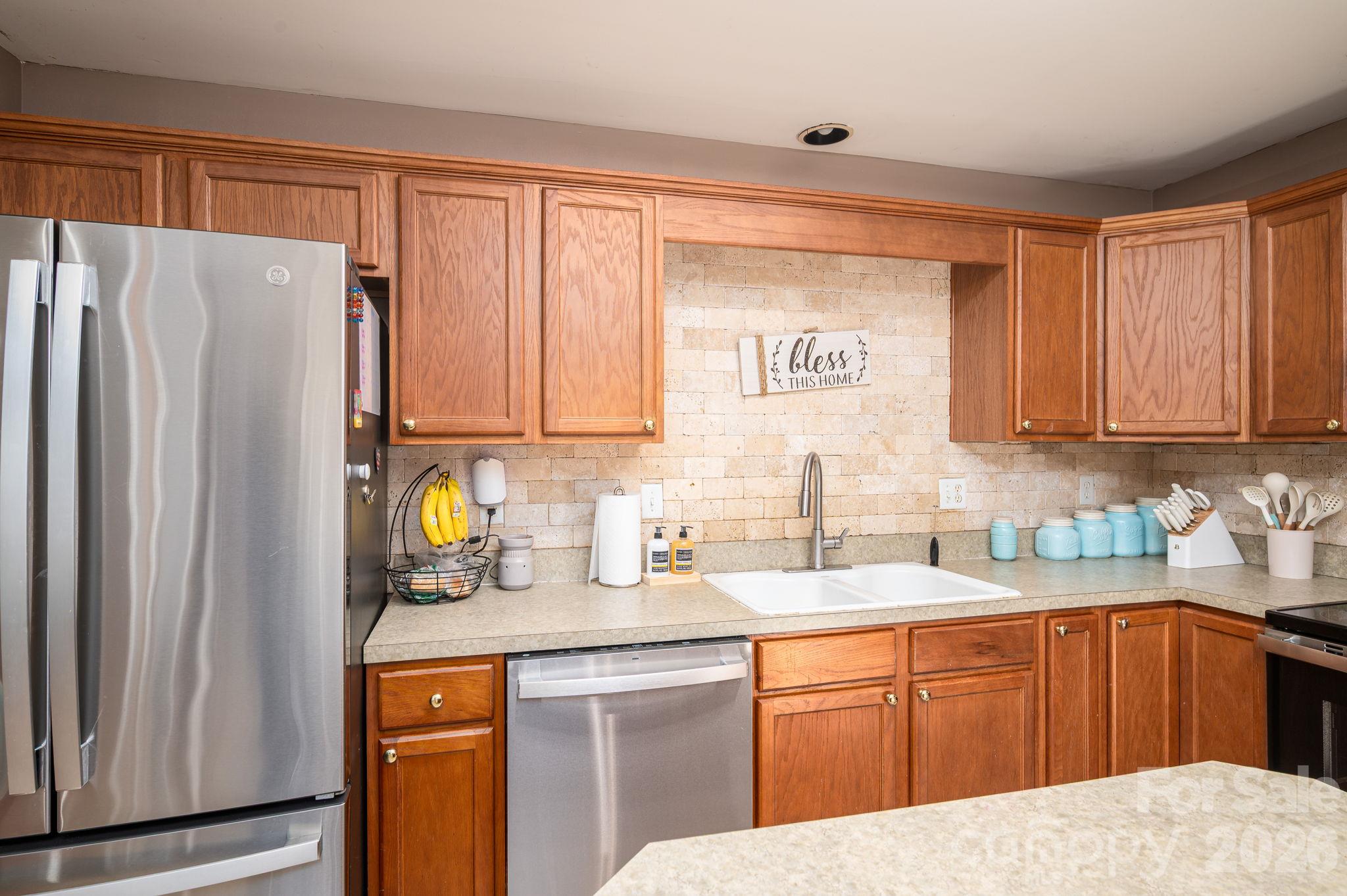 2564 Lynn Mountain Road Property Photo 10