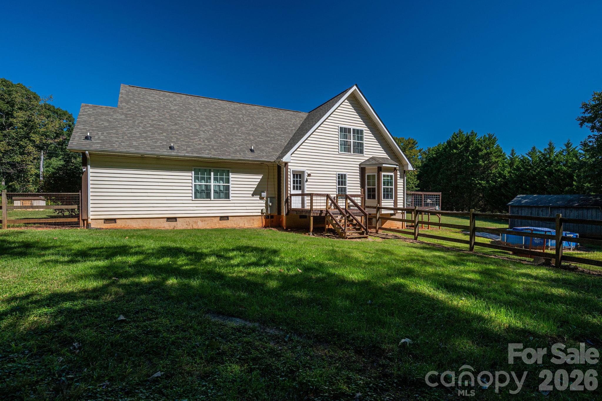 2564 Lynn Mountain Road Property Photo 24