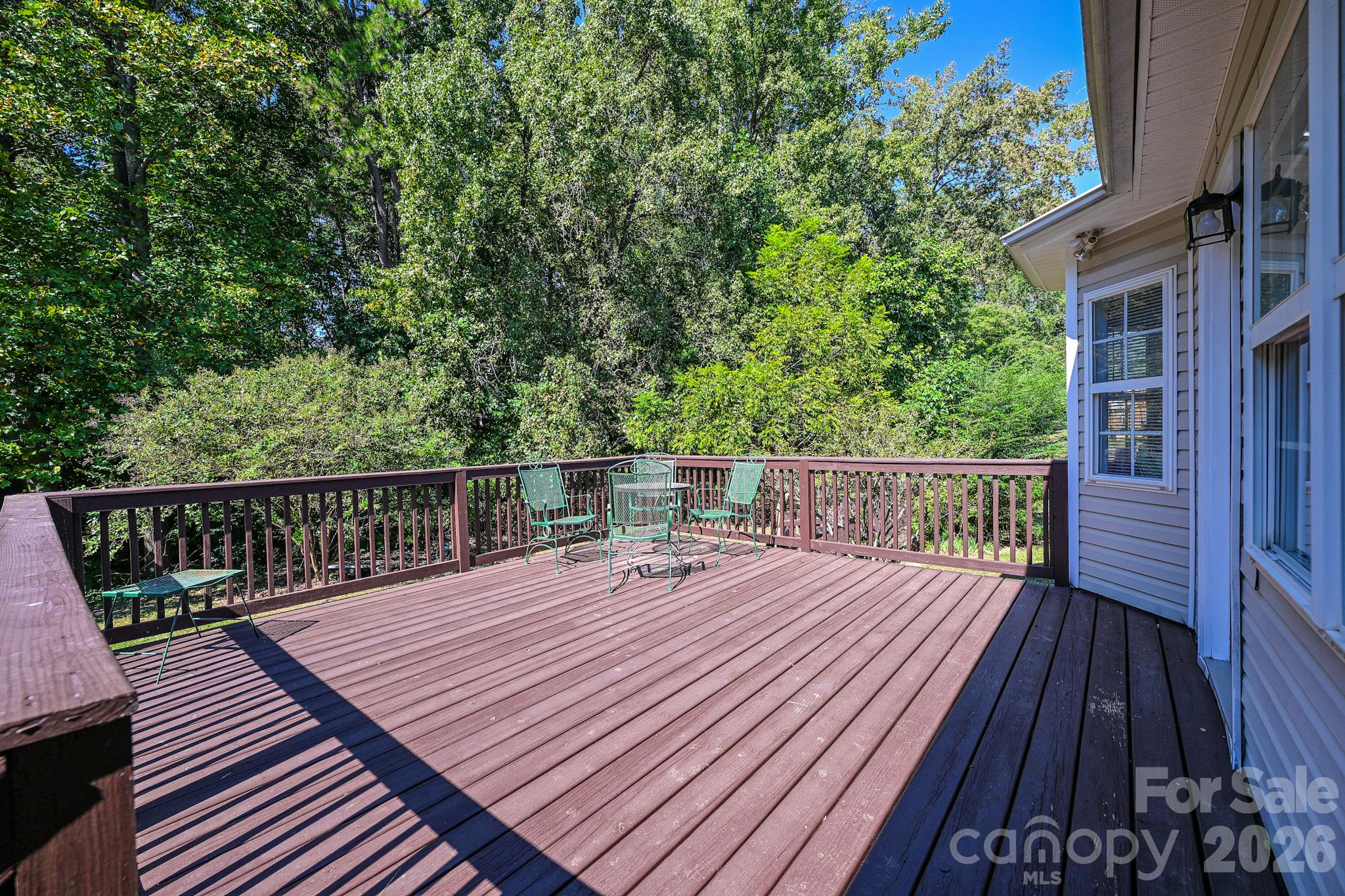 2425 River Chase Drive Property Photo 4