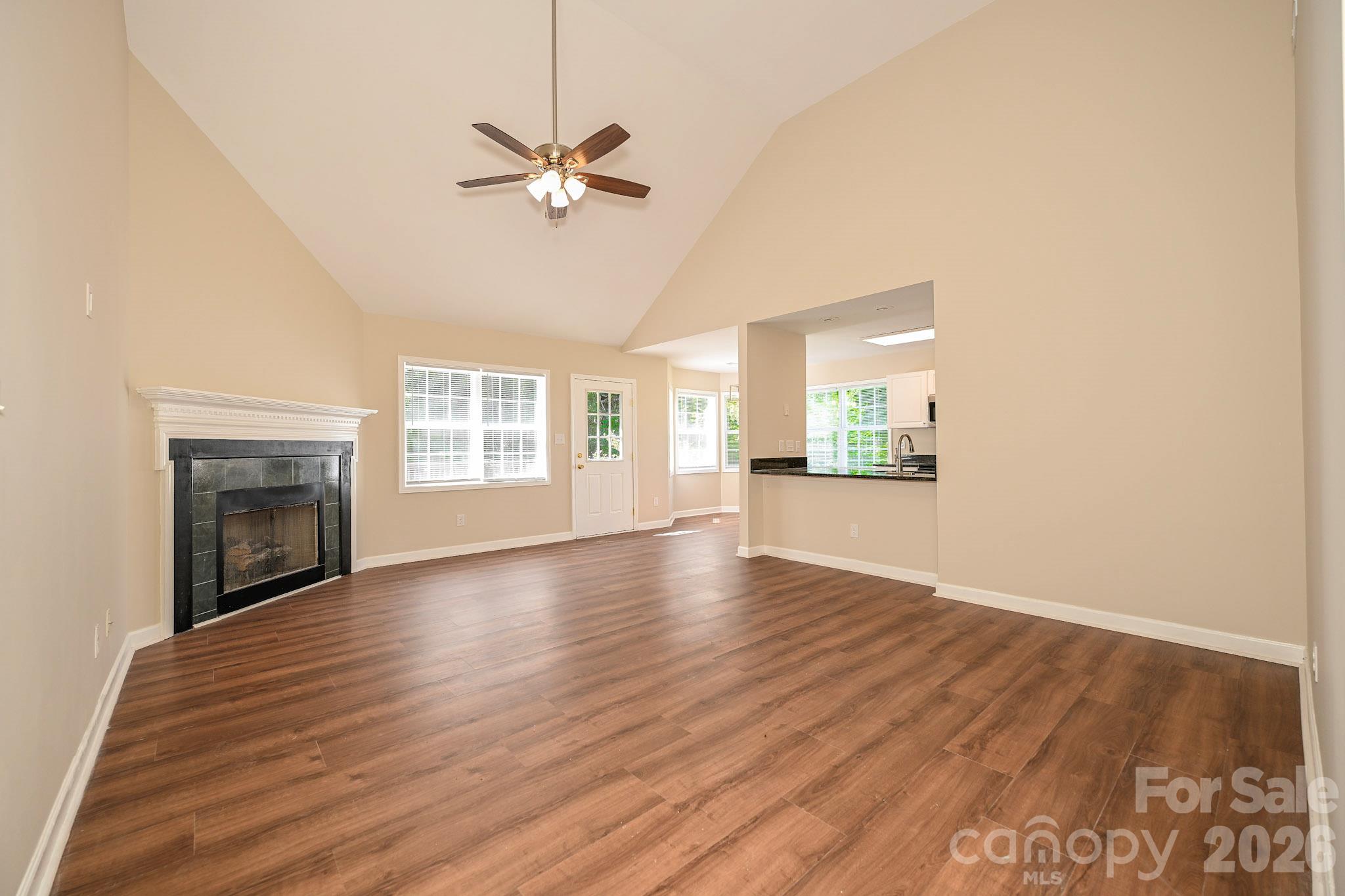 2425 River Chase Drive Property Photo 5