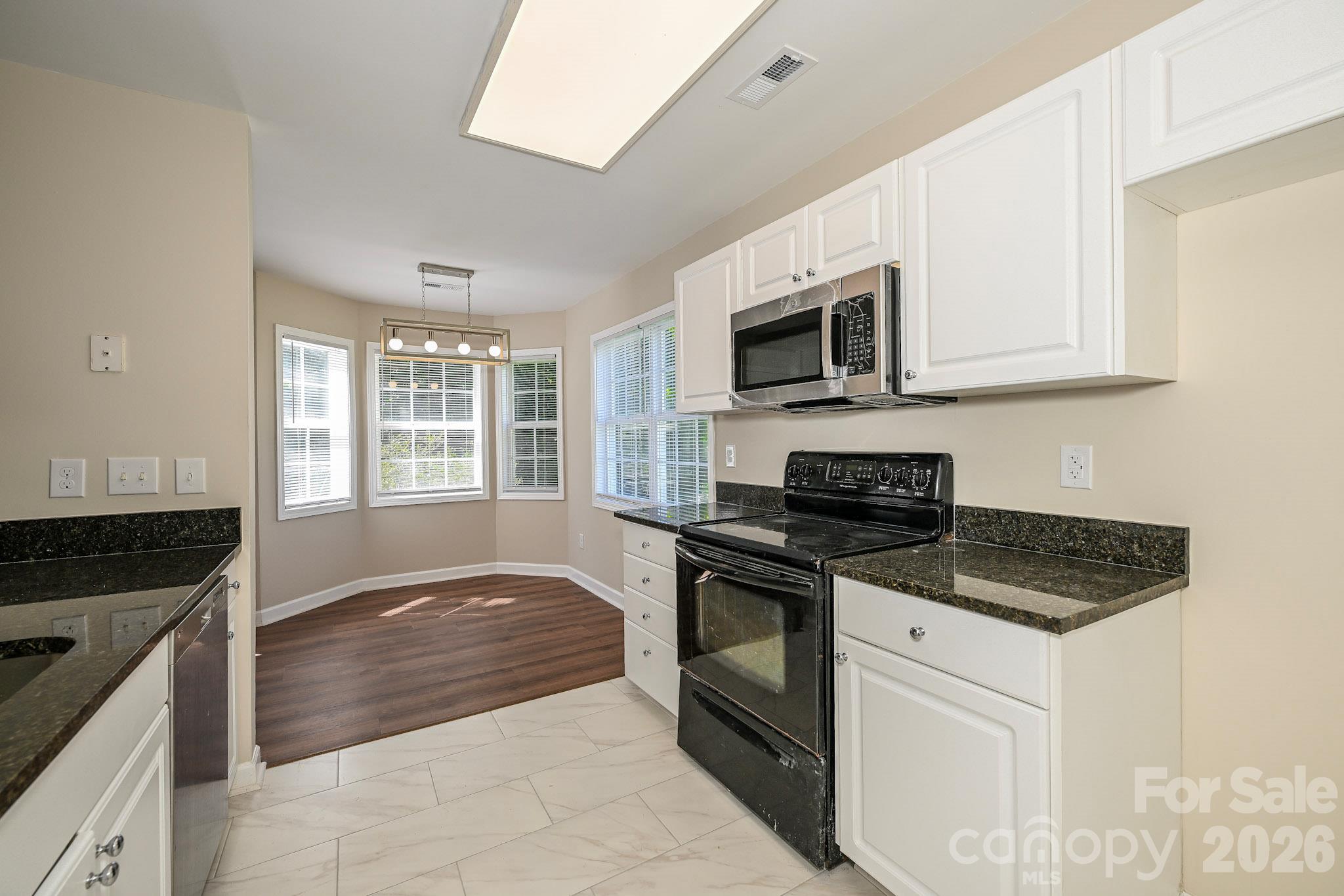 2425 River Chase Drive Property Photo 12