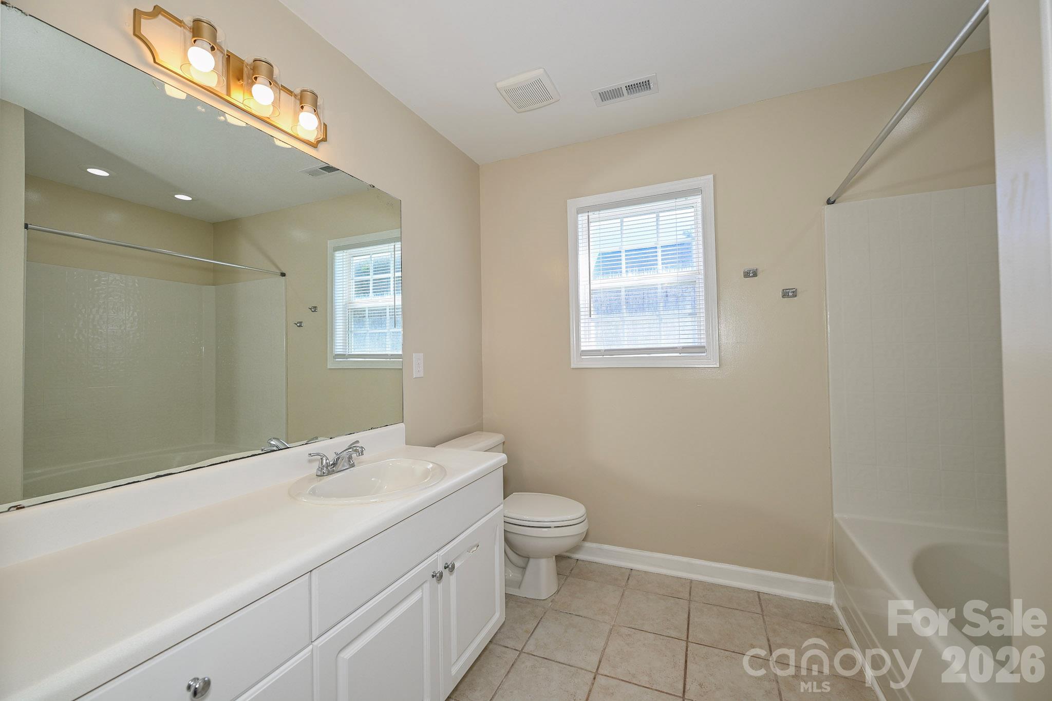 2425 River Chase Drive Property Photo 14