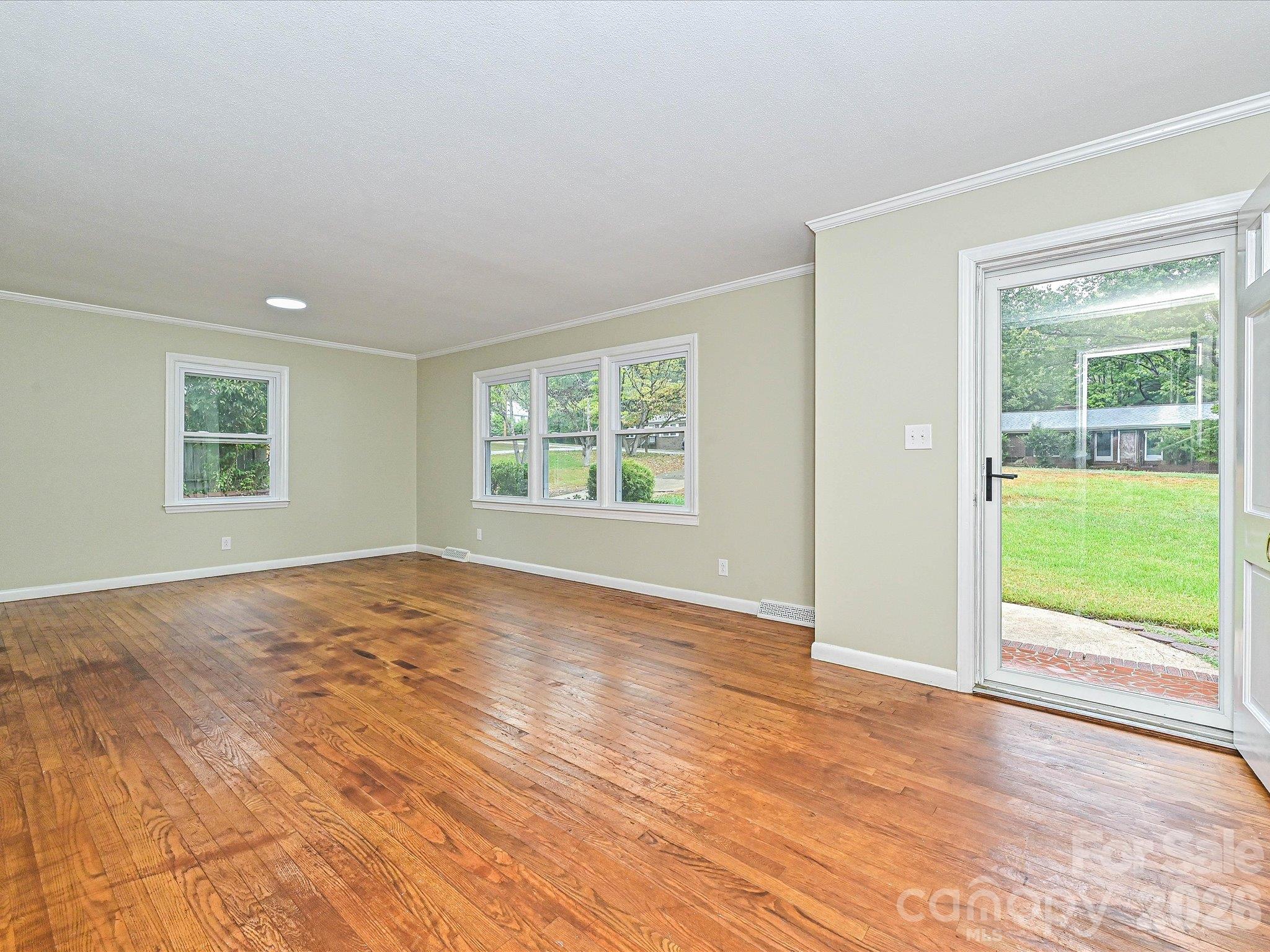 655 Greenbriar Avenue Lot 11 Blk 1 Property Photo 2