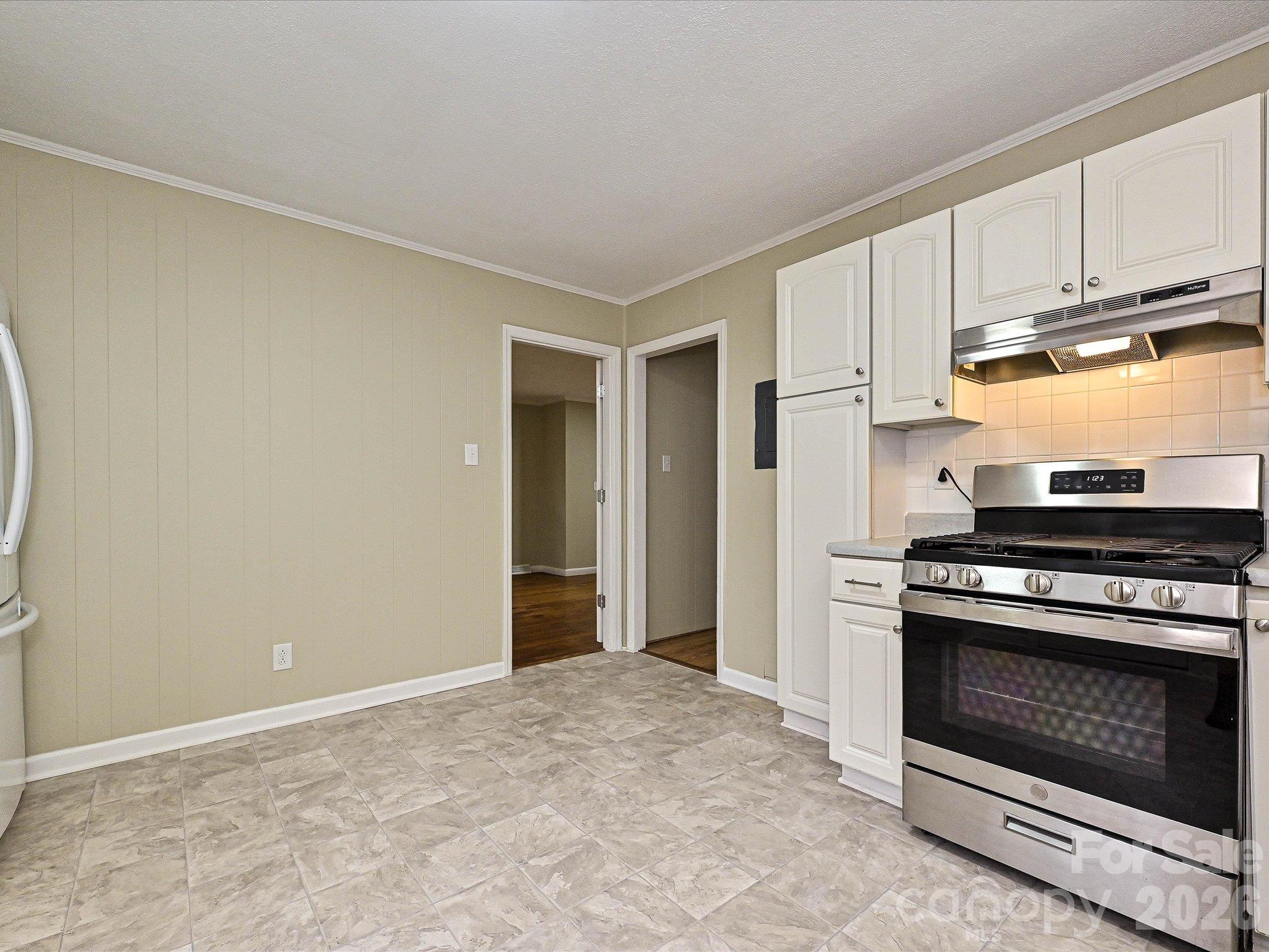 655 Greenbriar Avenue Lot 11 Blk 1 Property Photo 12