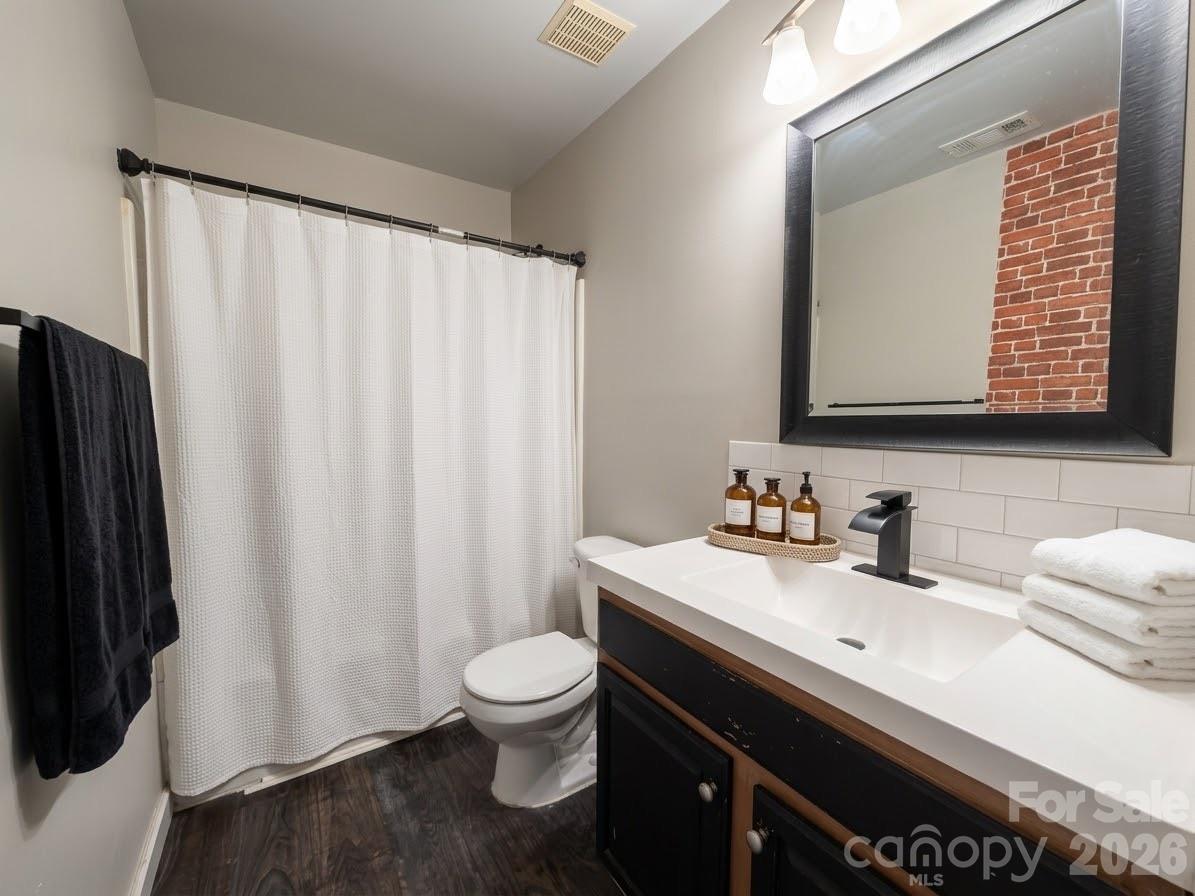 120 Copes Court Property Photo 18