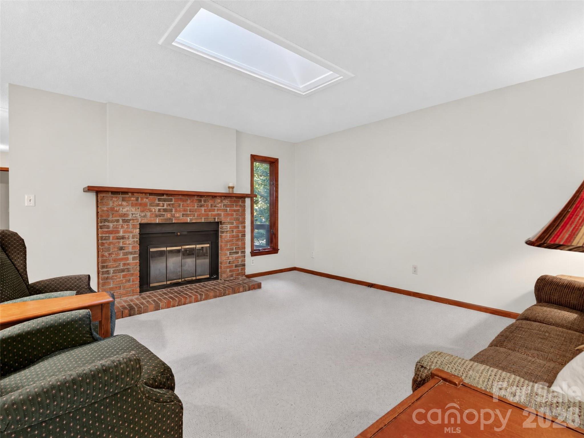 64 Surrey Lane Property Photo 6