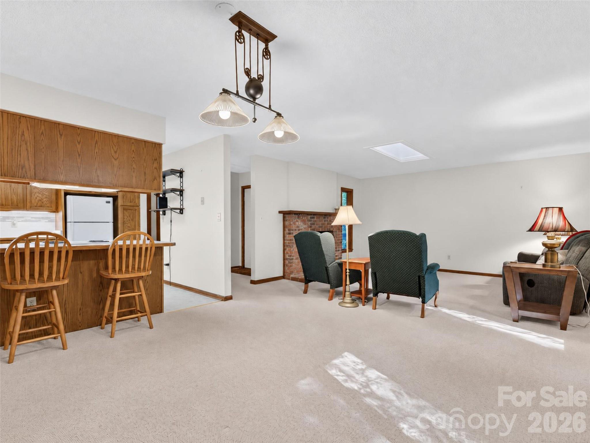 64 Surrey Lane Property Photo 12