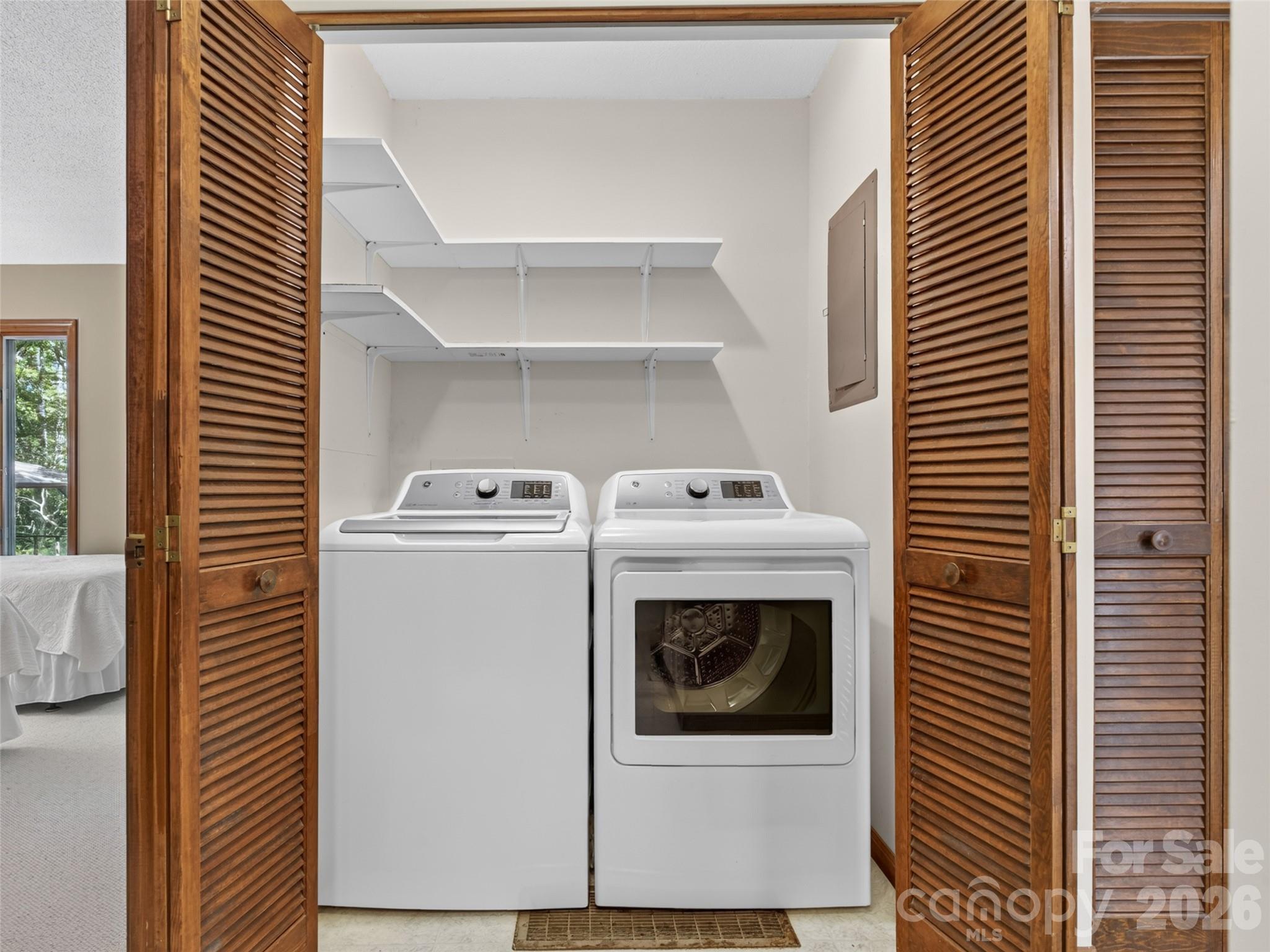 64 Surrey Lane Property Photo 19