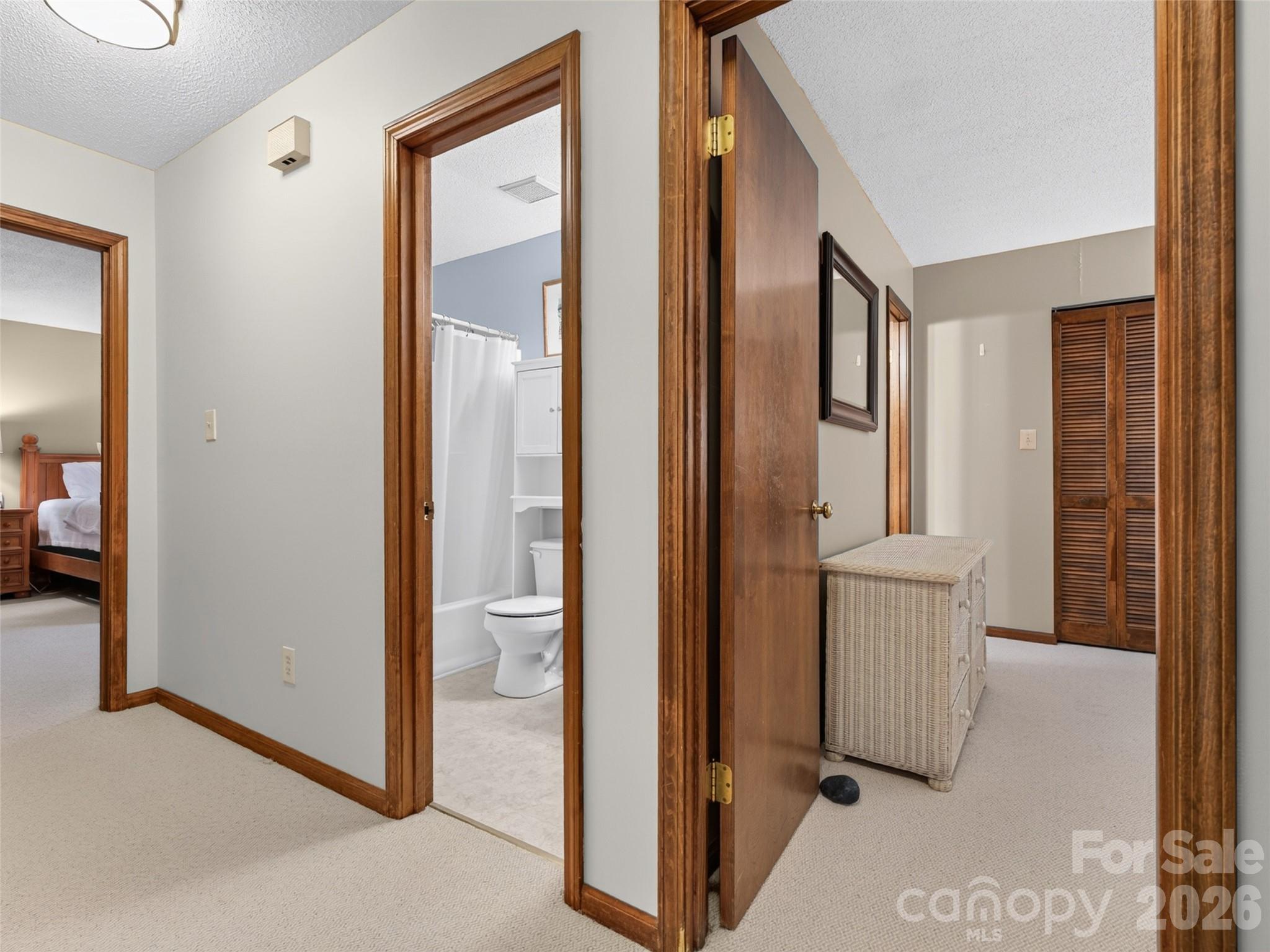 64 Surrey Lane Property Photo 20