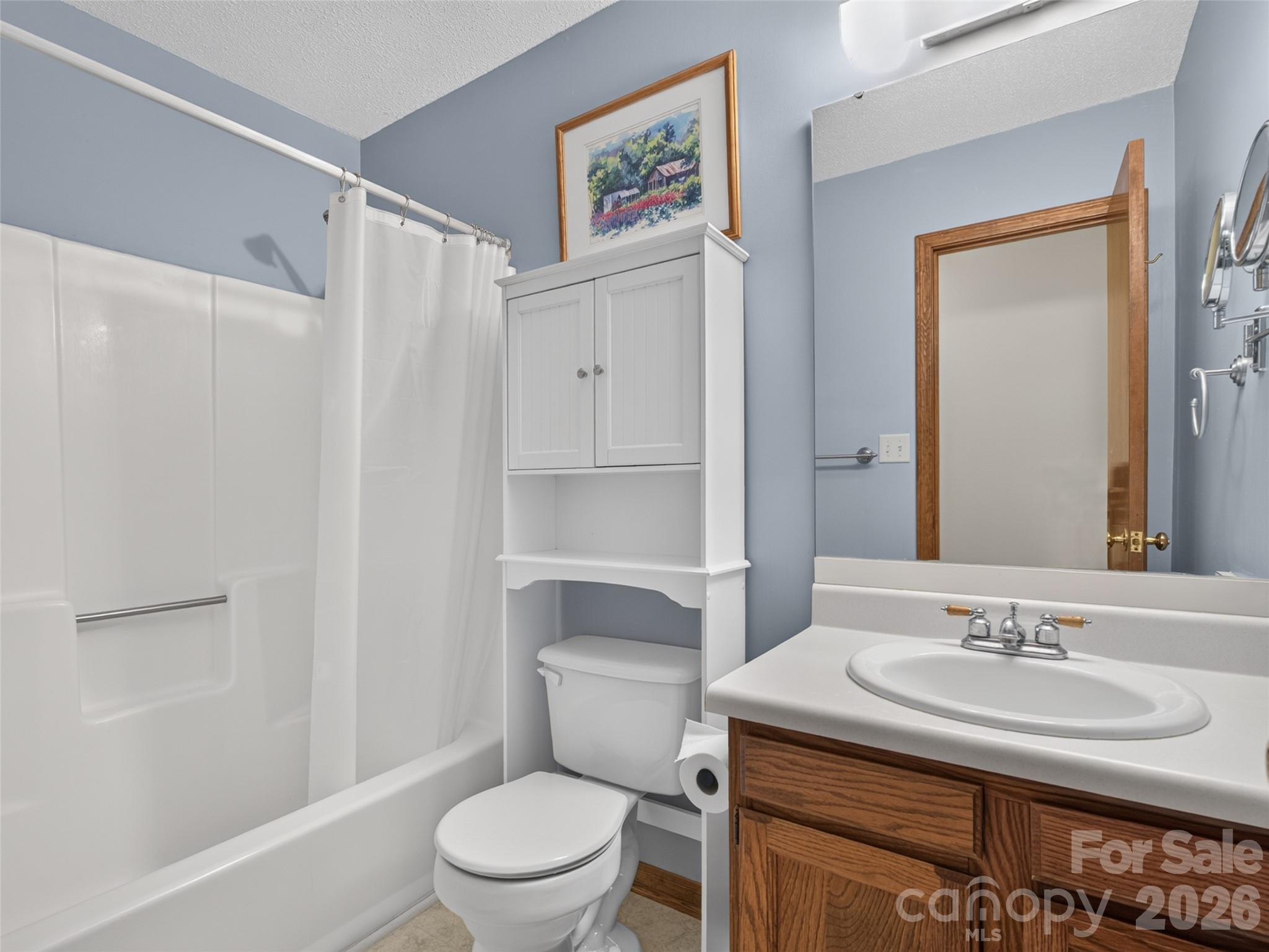 64 Surrey Lane Property Photo 21