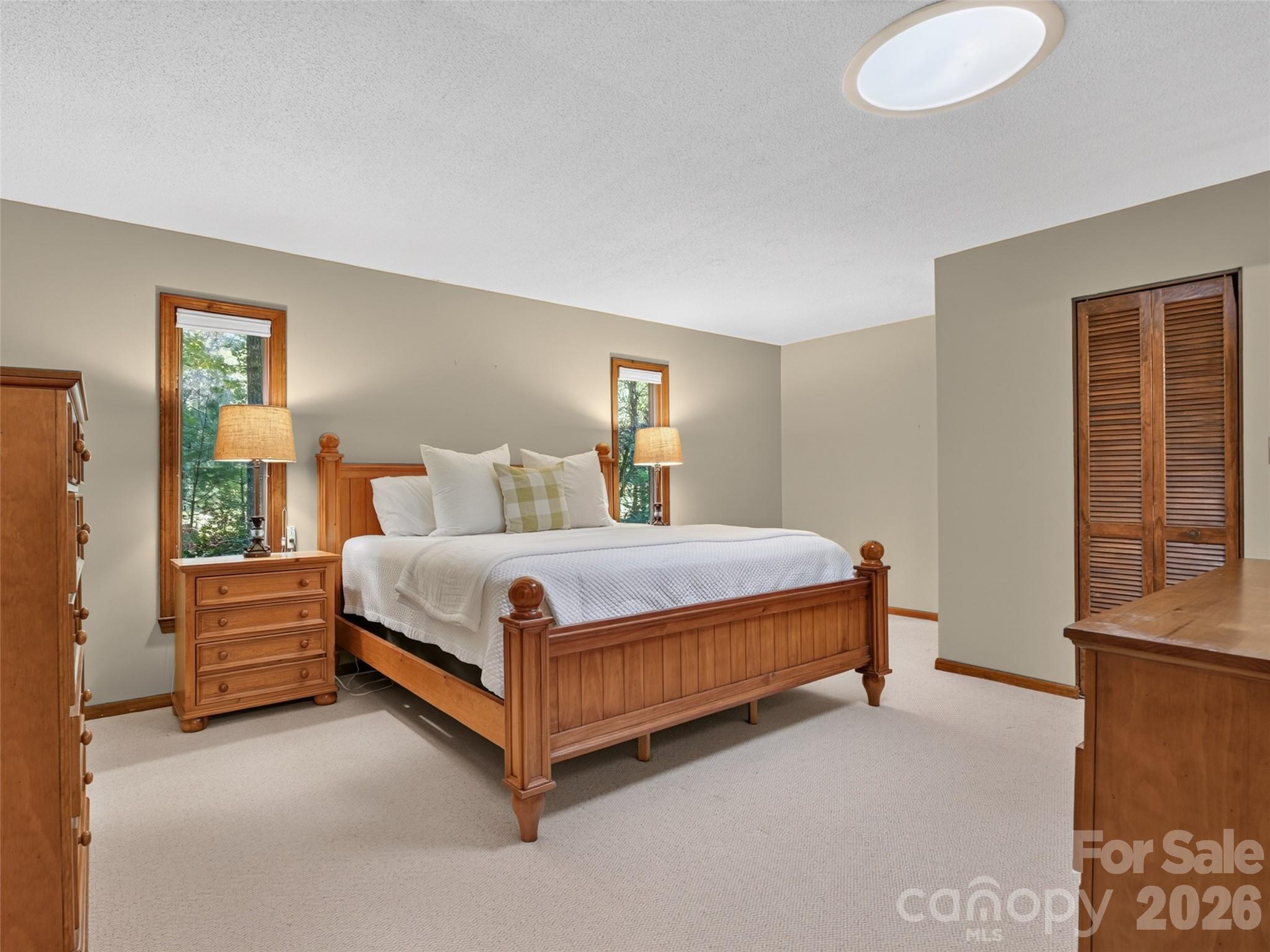 64 Surrey Lane Property Photo 23