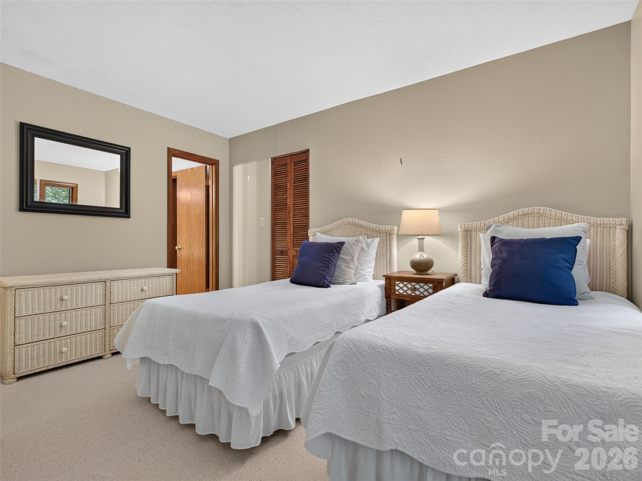 64 Surrey Lane Property Photo 30