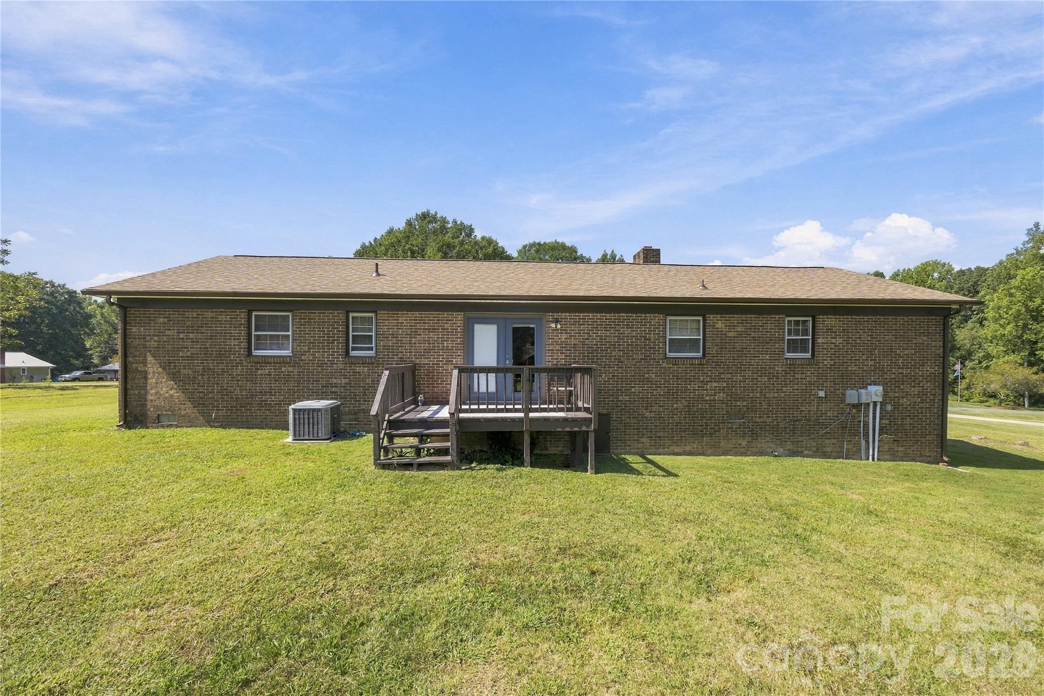 305 W Timberland Drive Property Photo 17