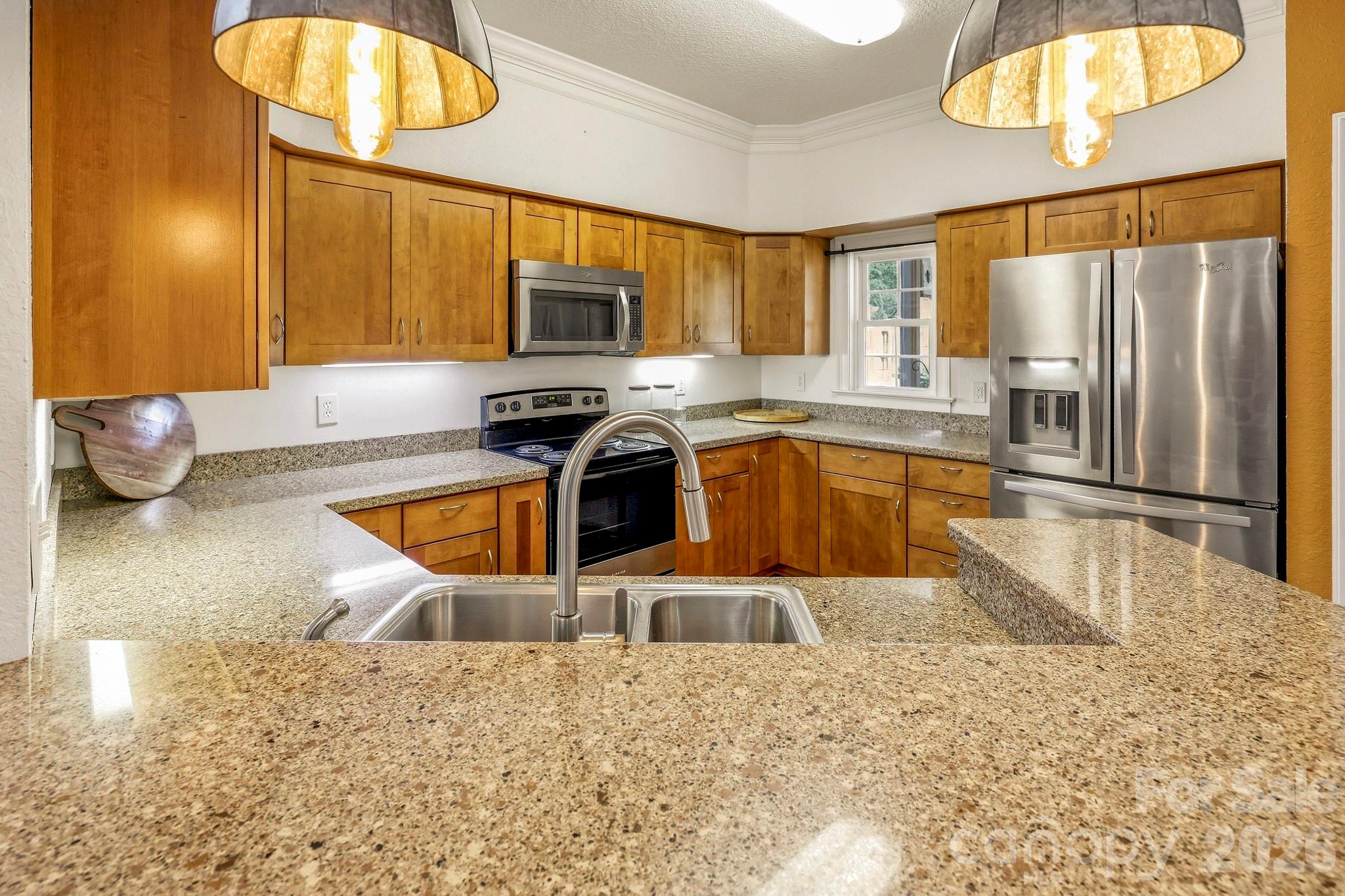 363 Twin K Drive Property Photo 6
