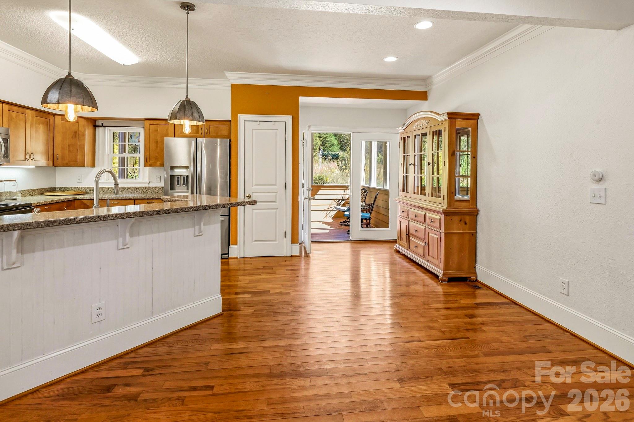 363 Twin K Drive Property Photo 8