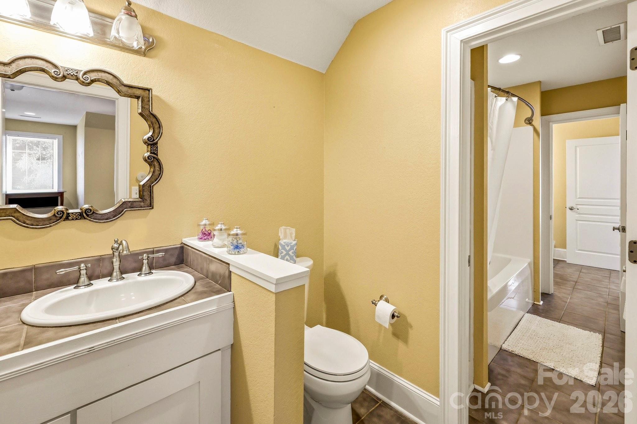363 Twin K Drive Property Photo 20
