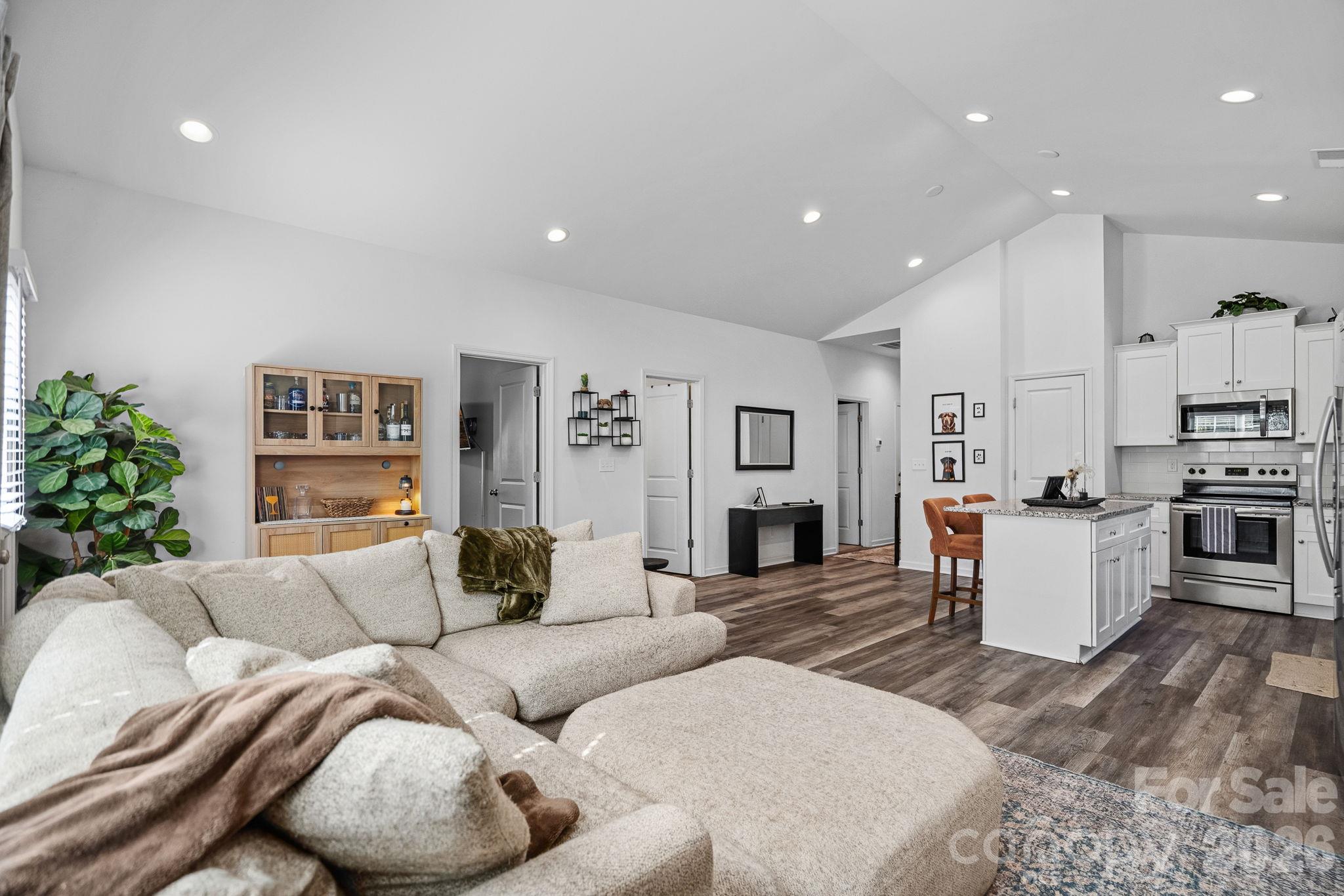 521 Porter Street Property Photo 8