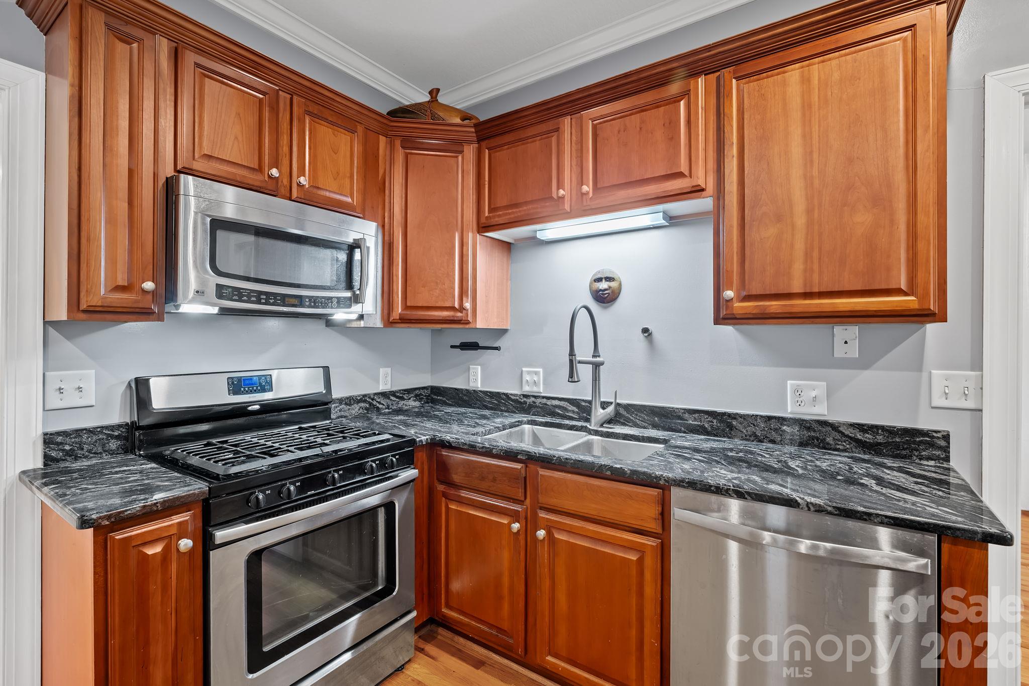 15 Hope Road Property Photo 7