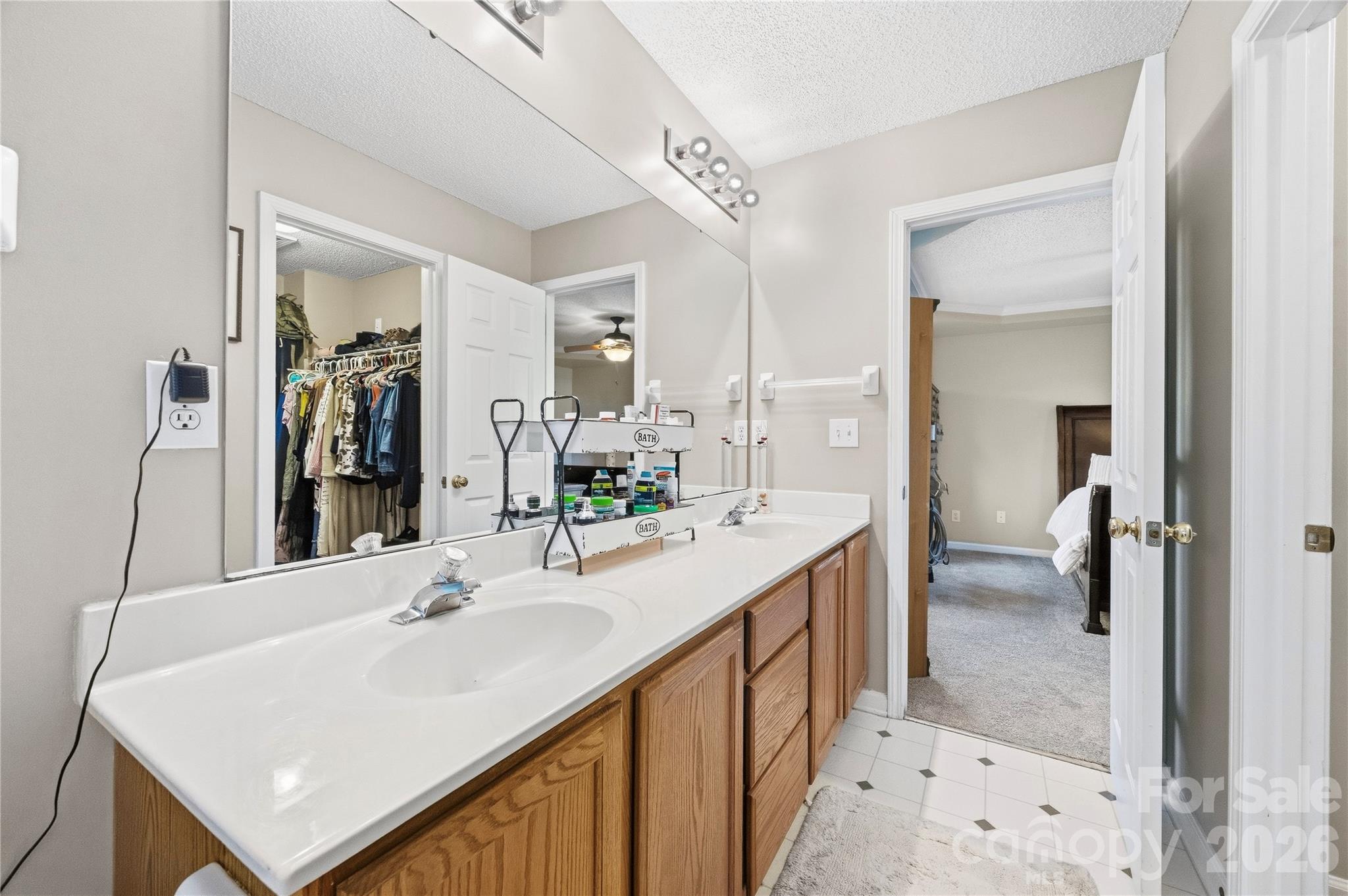 7541 Sparkleberry Drive Property Photo 16
