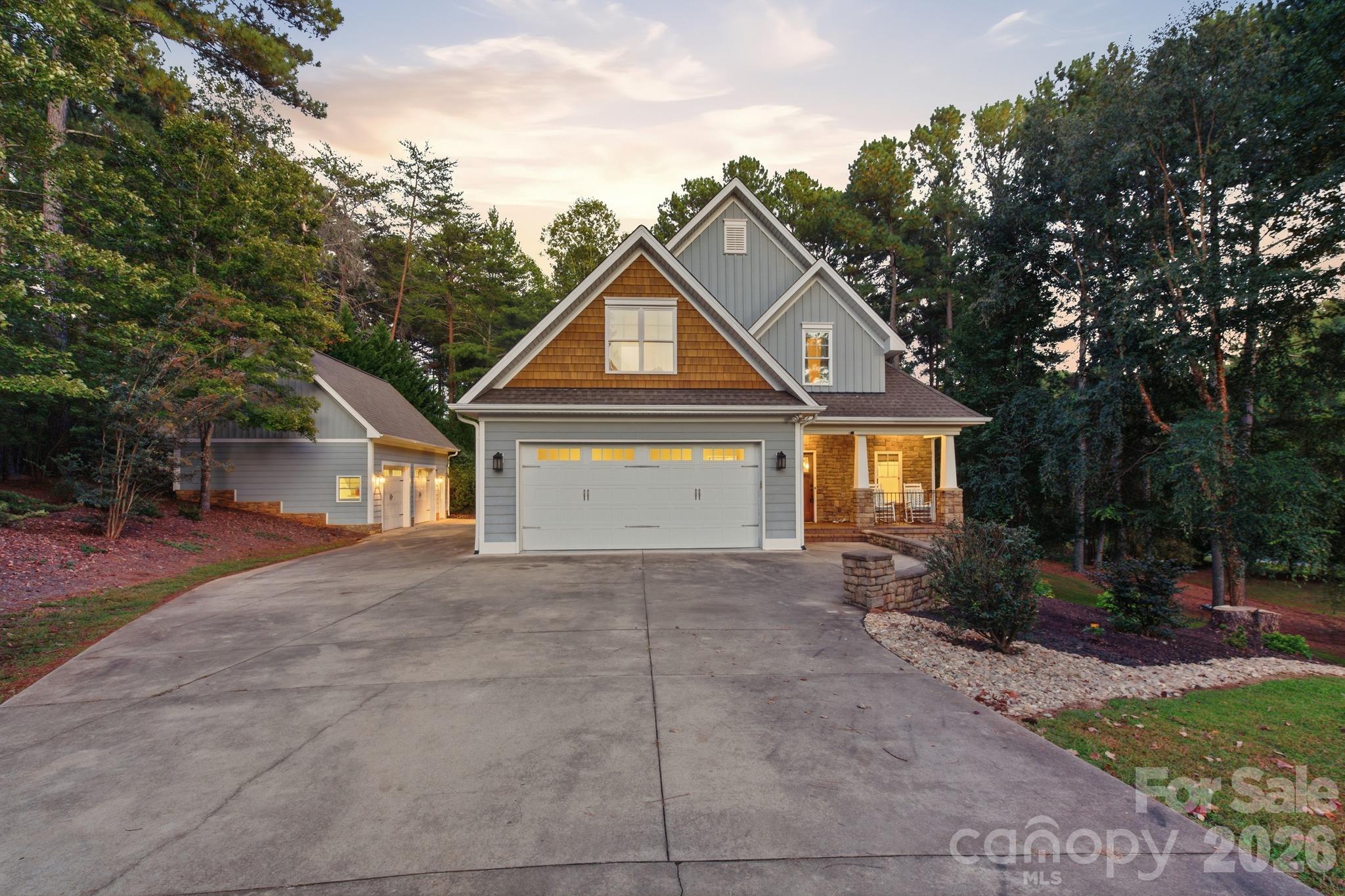 5596 Bridgewater Drive Property Photo 1