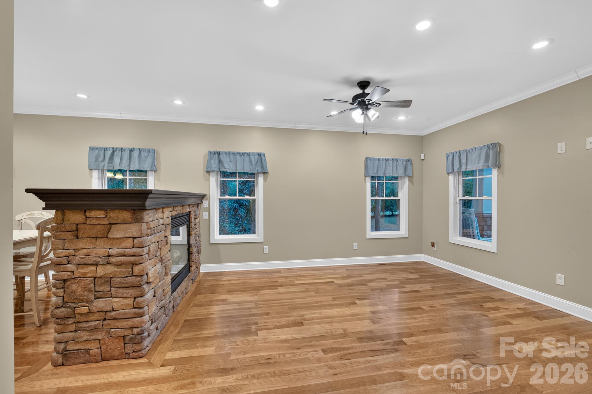 5596 Bridgewater Drive Property Photo 6