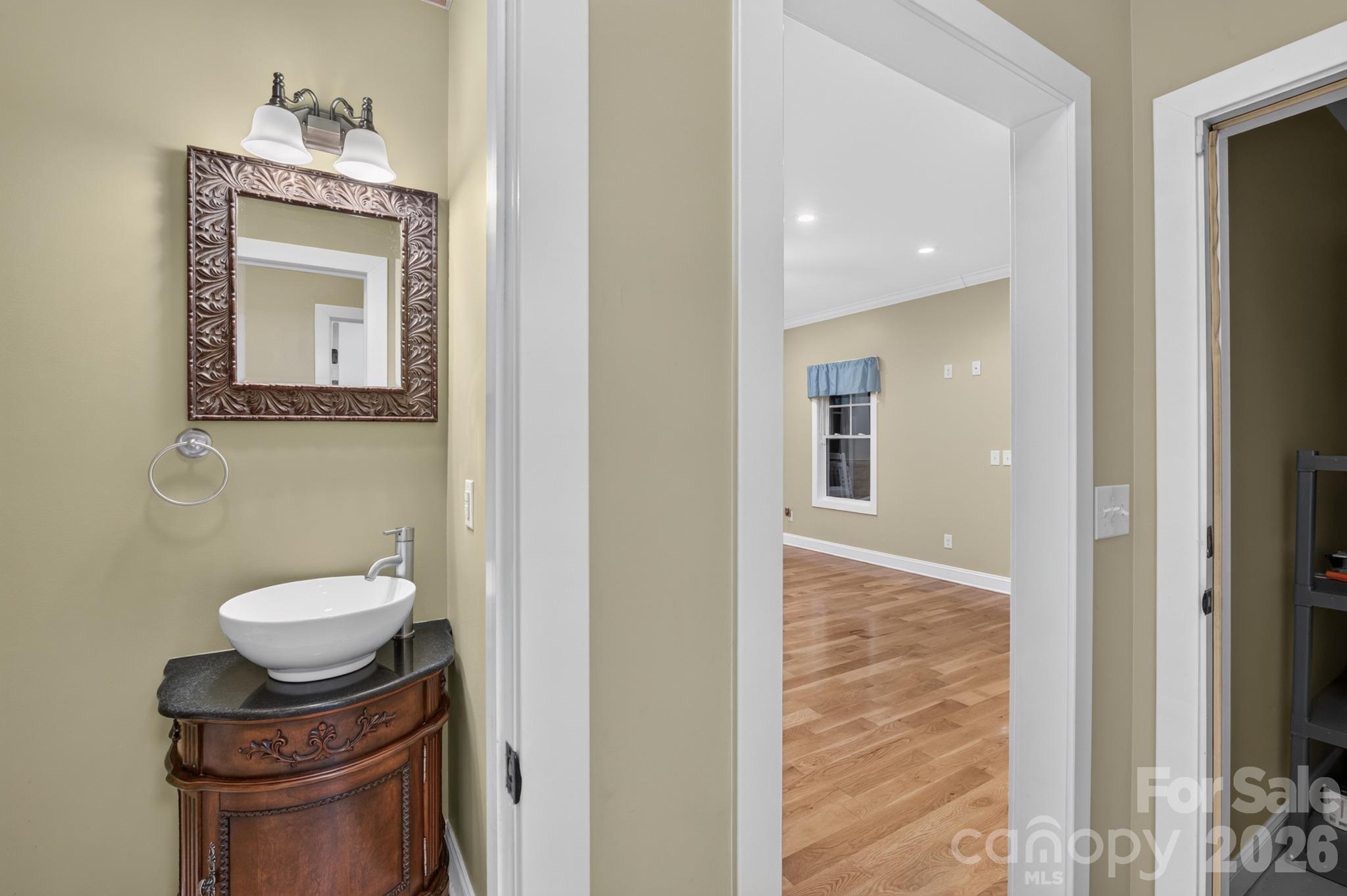 5596 Bridgewater Drive Property Photo 10