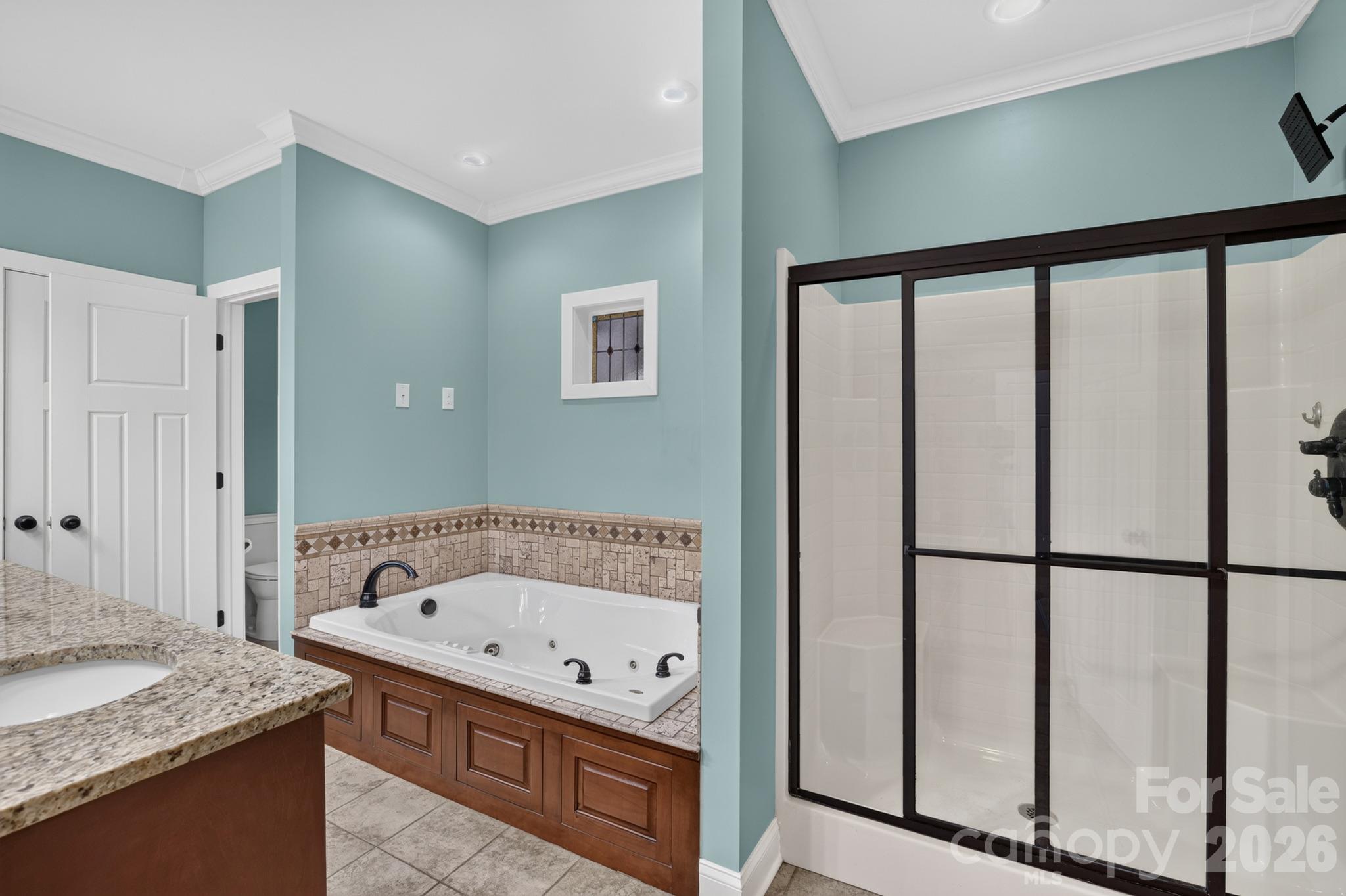 5596 Bridgewater Drive Property Photo 12