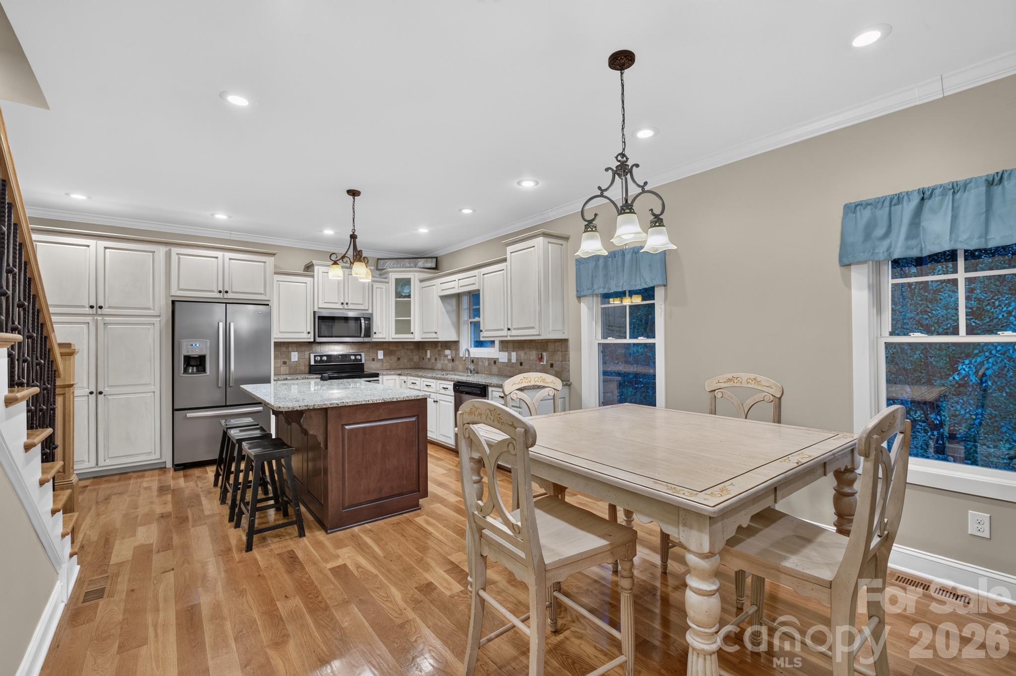 5596 Bridgewater Drive Property Photo 18