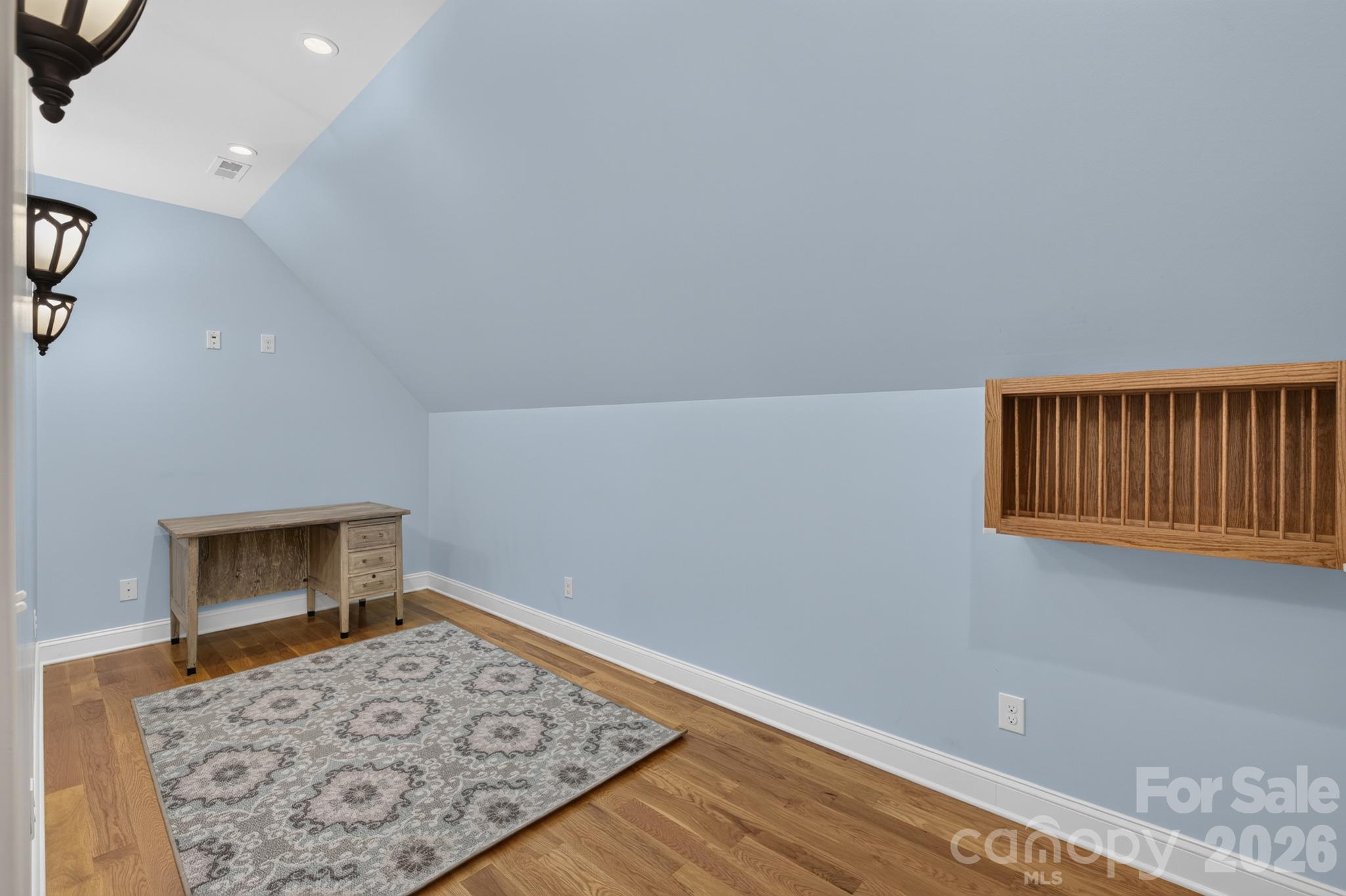 5596 Bridgewater Drive Property Photo 25