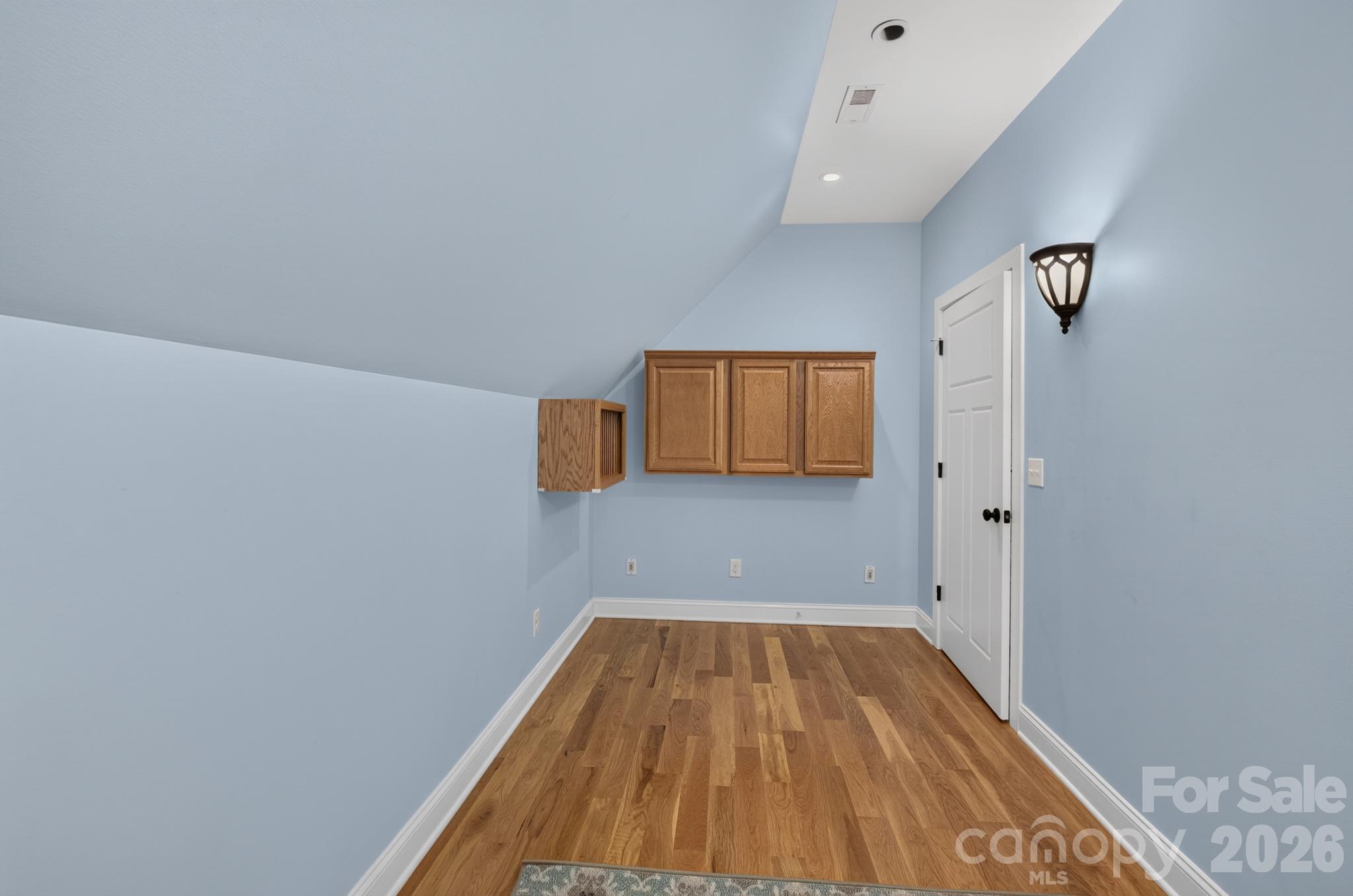 5596 Bridgewater Drive Property Photo 26