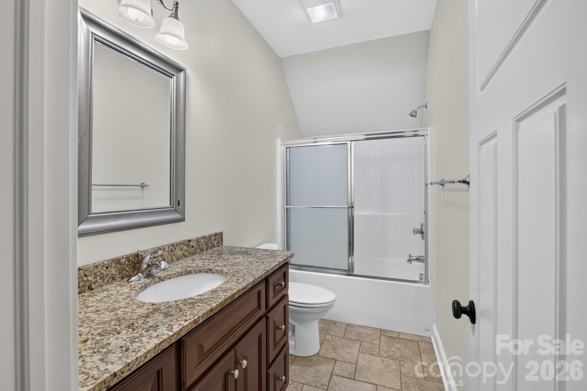 5596 Bridgewater Drive Property Photo 28