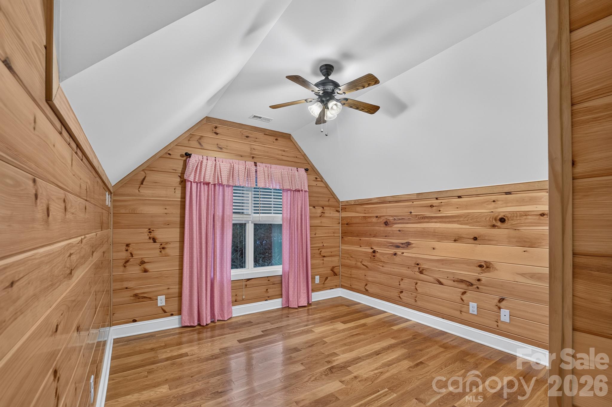 5596 Bridgewater Drive Property Photo 32