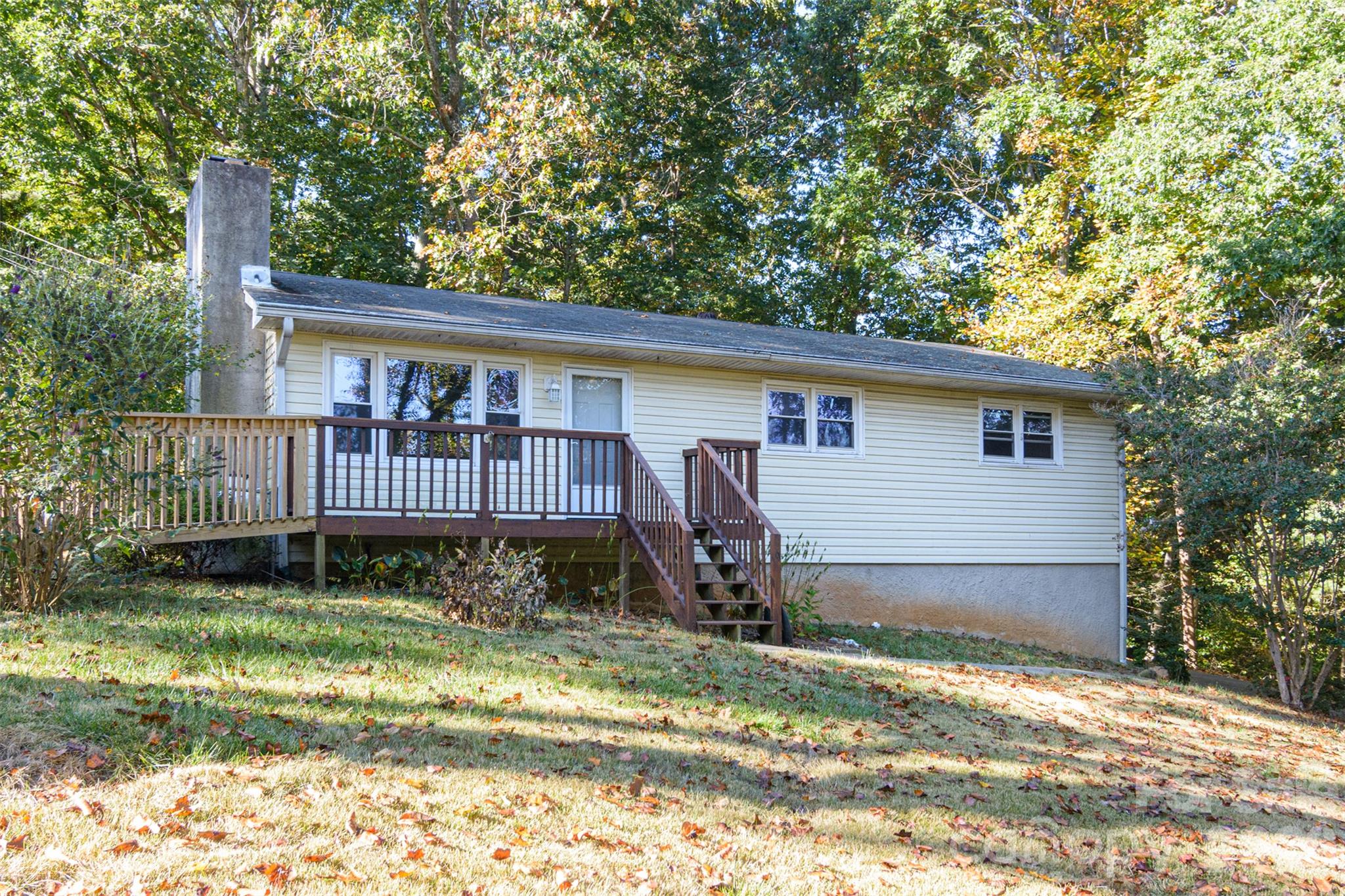 86 Johnston Boulevard Property Photo 1