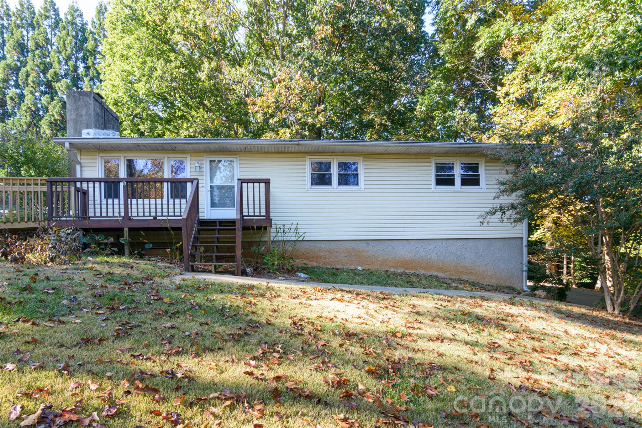 86 Johnston Boulevard Property Photo 2