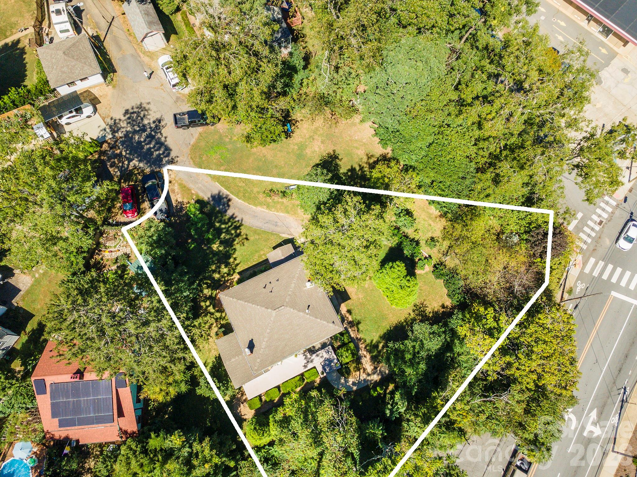 710 Merrimon Avenue Property Photo 4