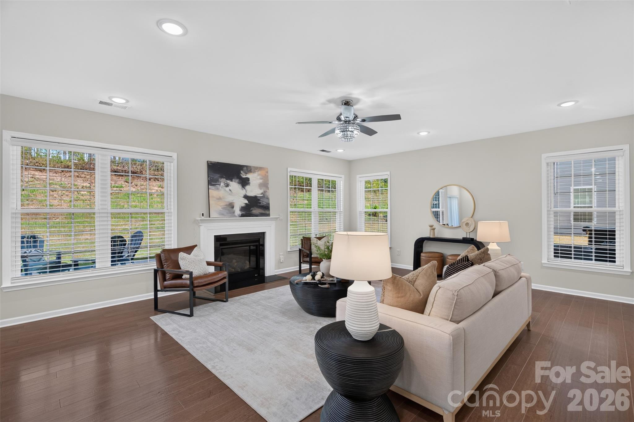 4638 Monument Valley Drive Property Photo 13