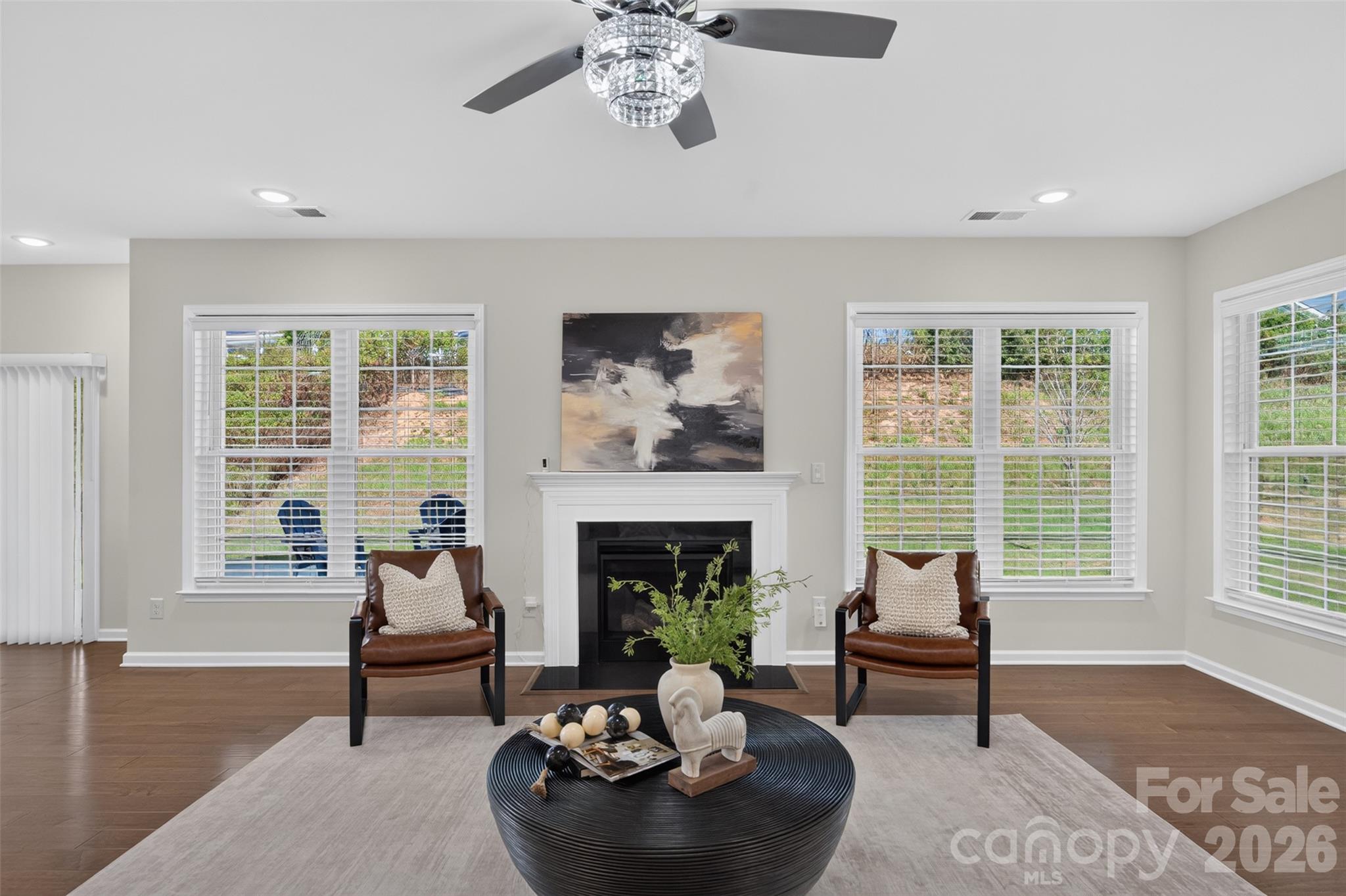 4638 Monument Valley Drive Property Photo 14