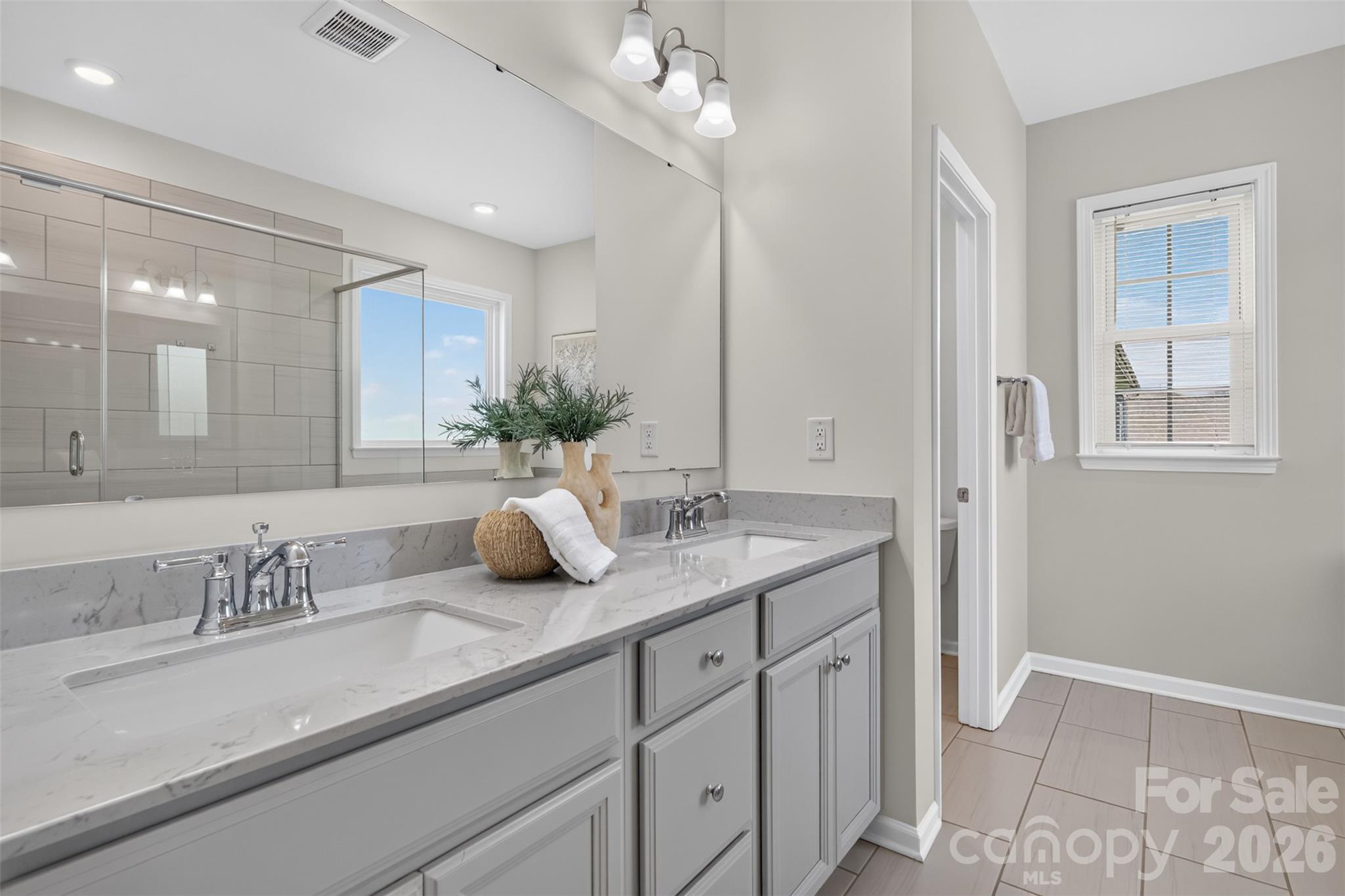 4638 Monument Valley Drive Property Photo 27