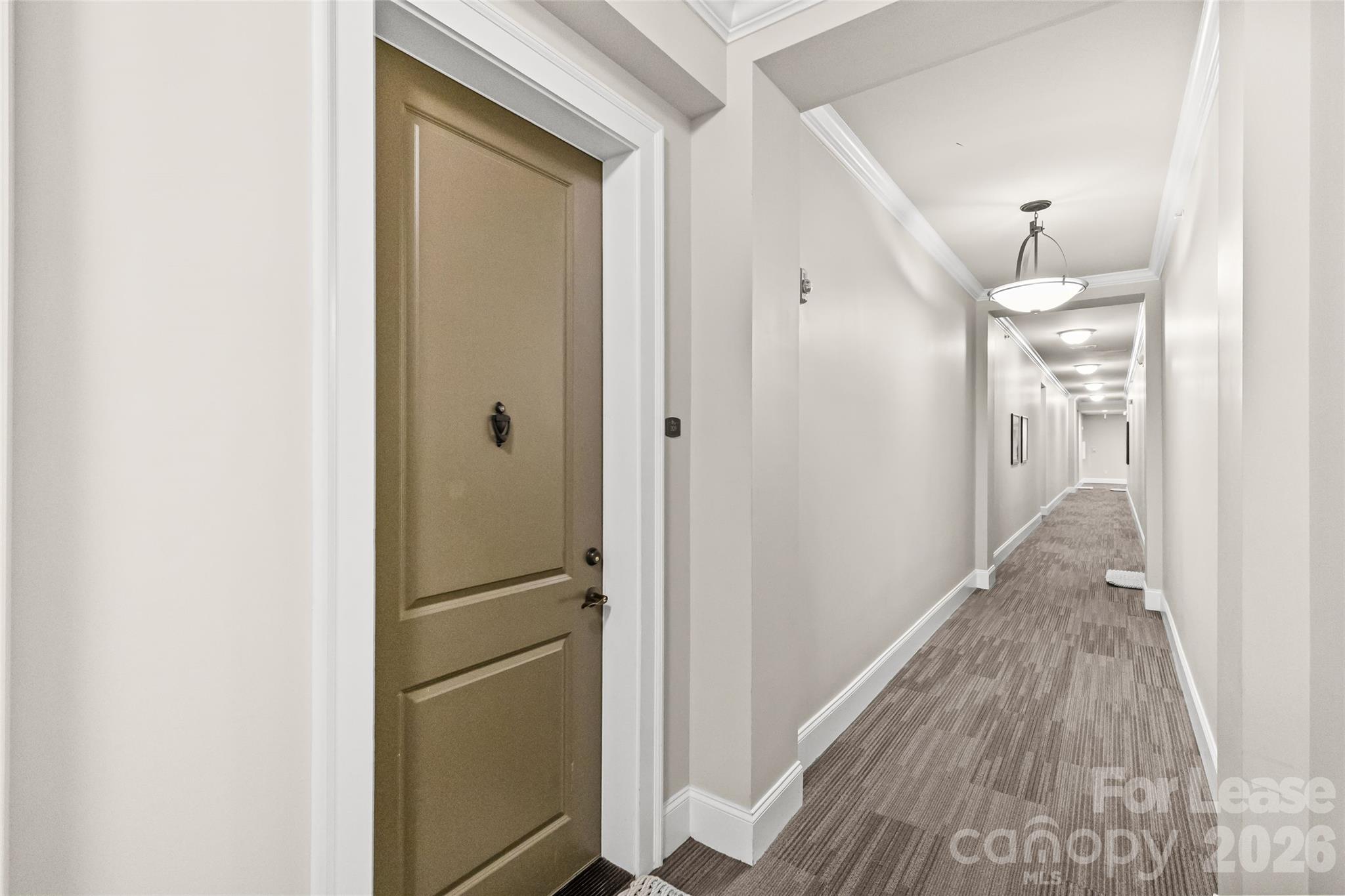 2810 Selwyn Avenue 209 Property Photo 3