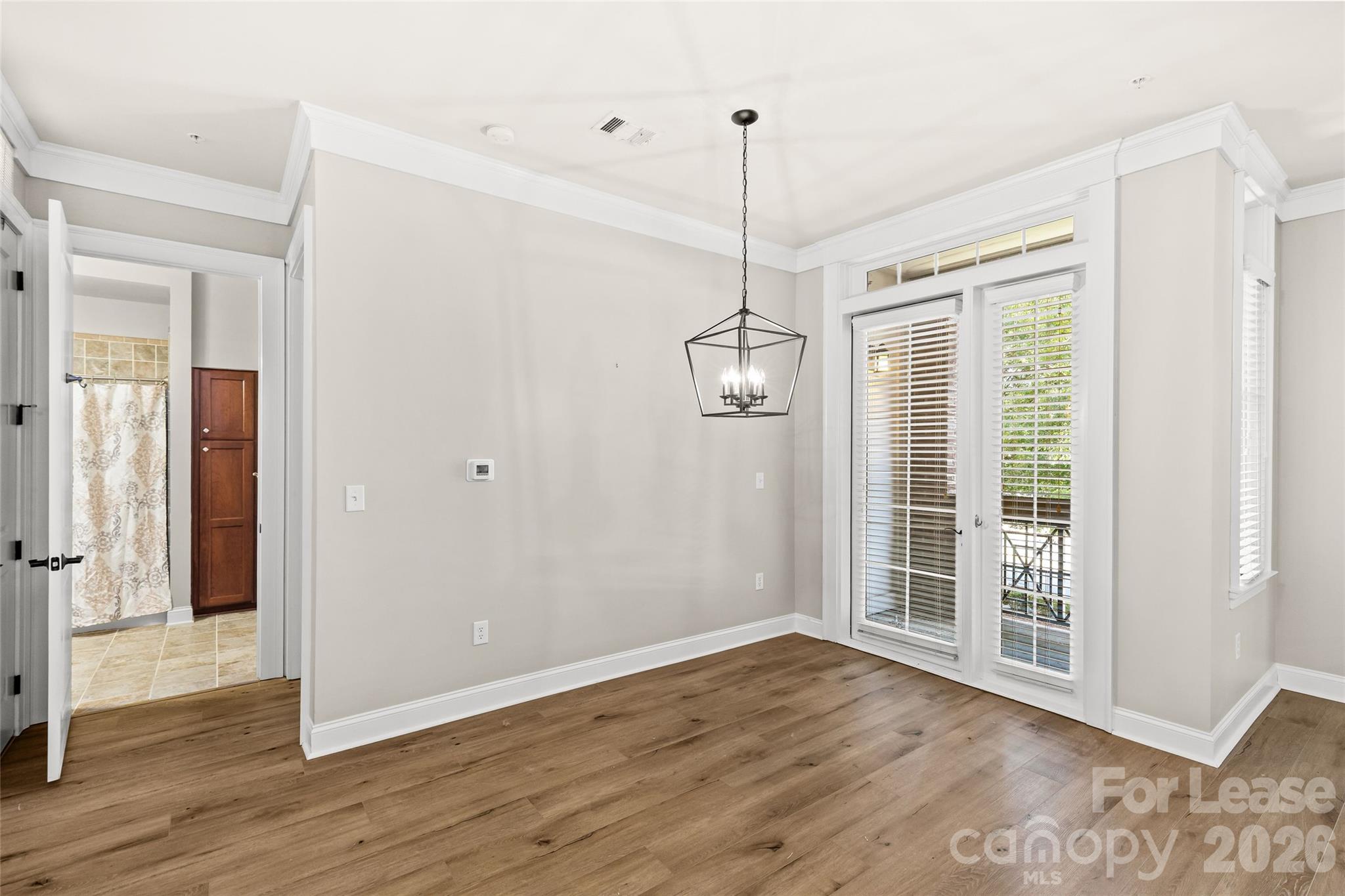 2810 Selwyn Avenue 209 Property Photo 6