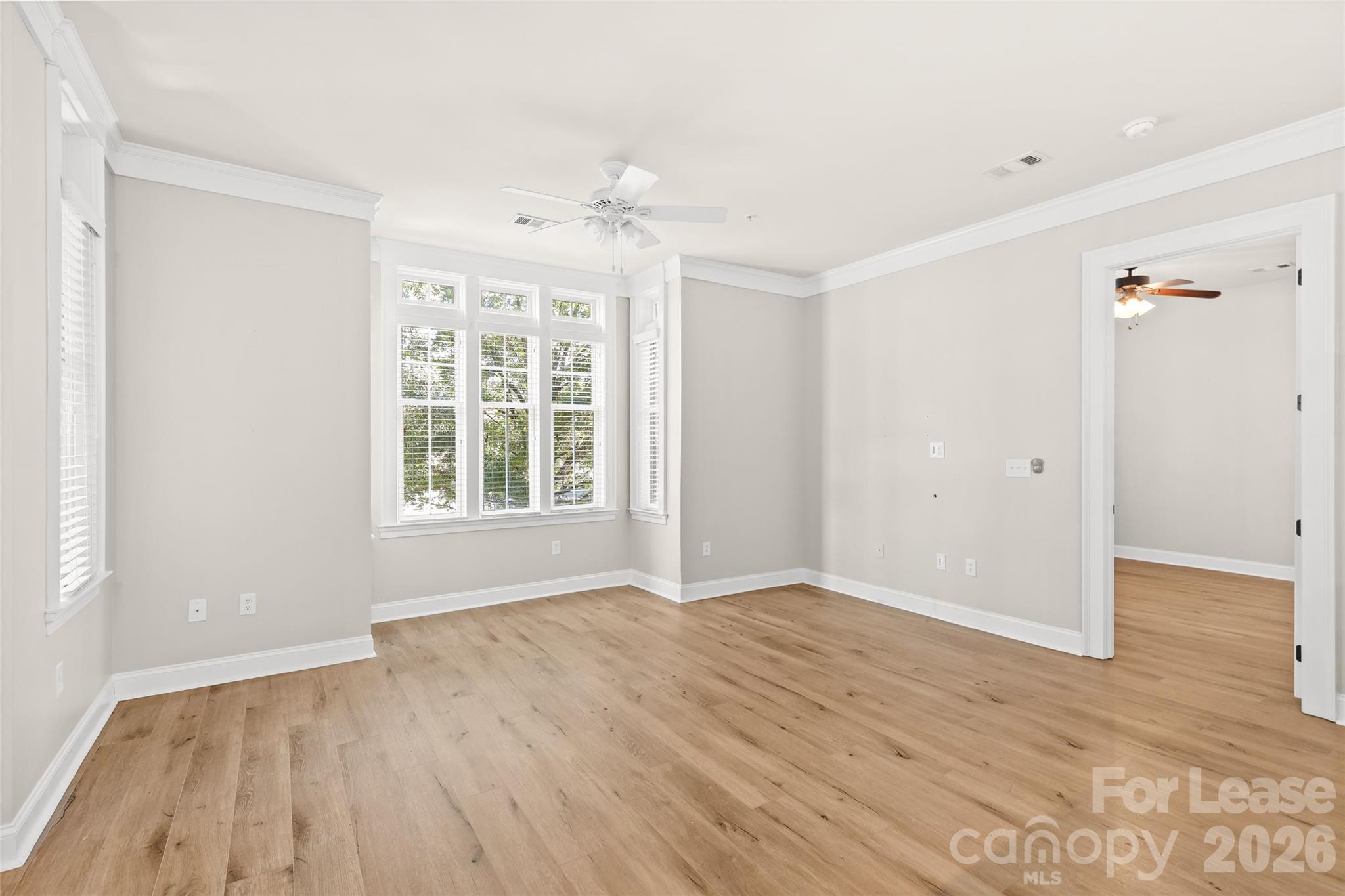 2810 Selwyn Avenue 209 Property Photo 13