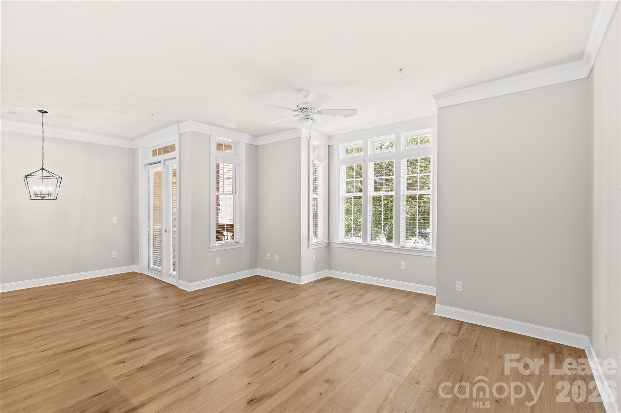2810 Selwyn Avenue 209 Property Photo 15