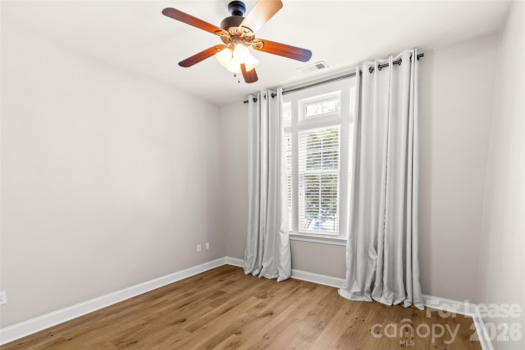2810 Selwyn Avenue 209 Property Photo 26