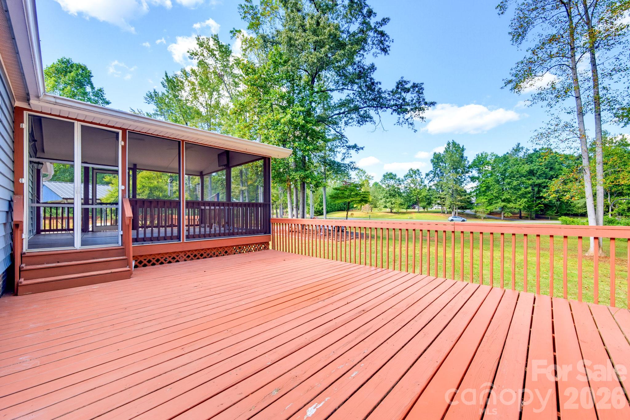 5119 Pine Springs Drive Property Photo 6